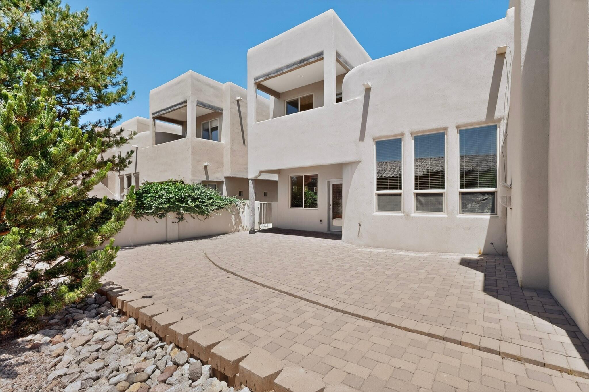 Photo 8 — 8720 Desert Fox Way NE