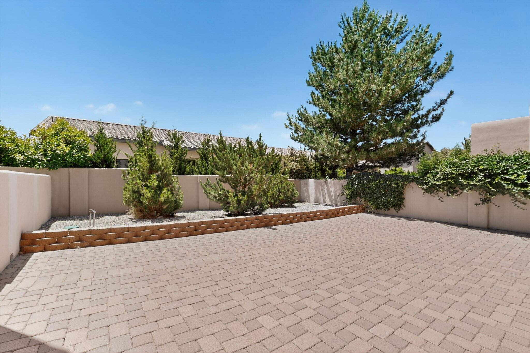 Photo 6 — 8720 Desert Fox Way NE