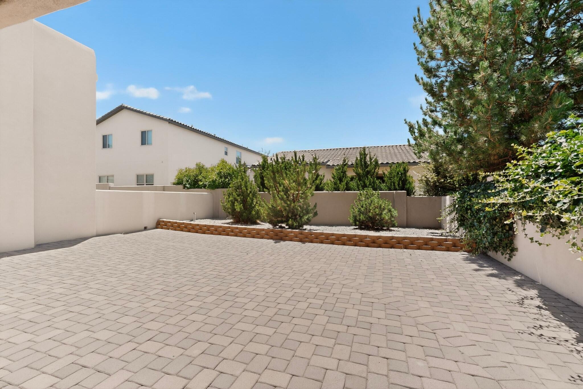 Photo 5 — 8720 Desert Fox Way NE