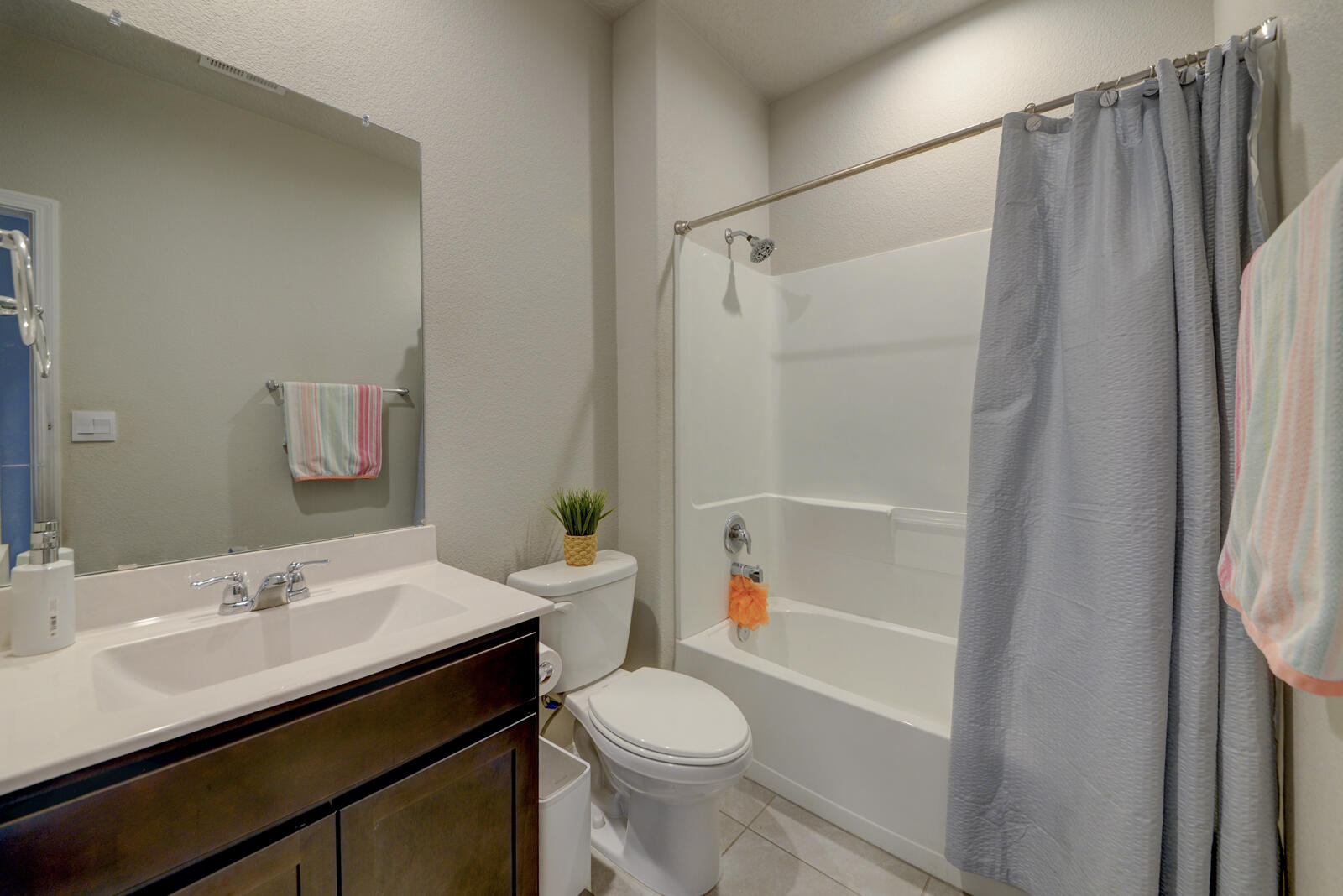 Photo 15 — 10658 Valedon Lane SW