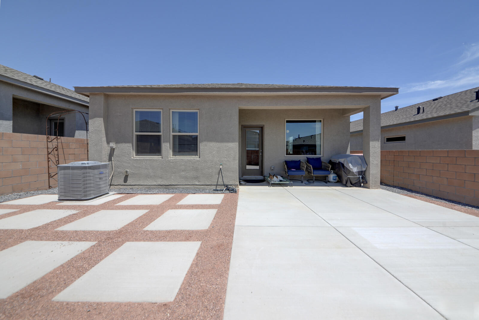 Photo 3 — 10658 Valedon Lane SW