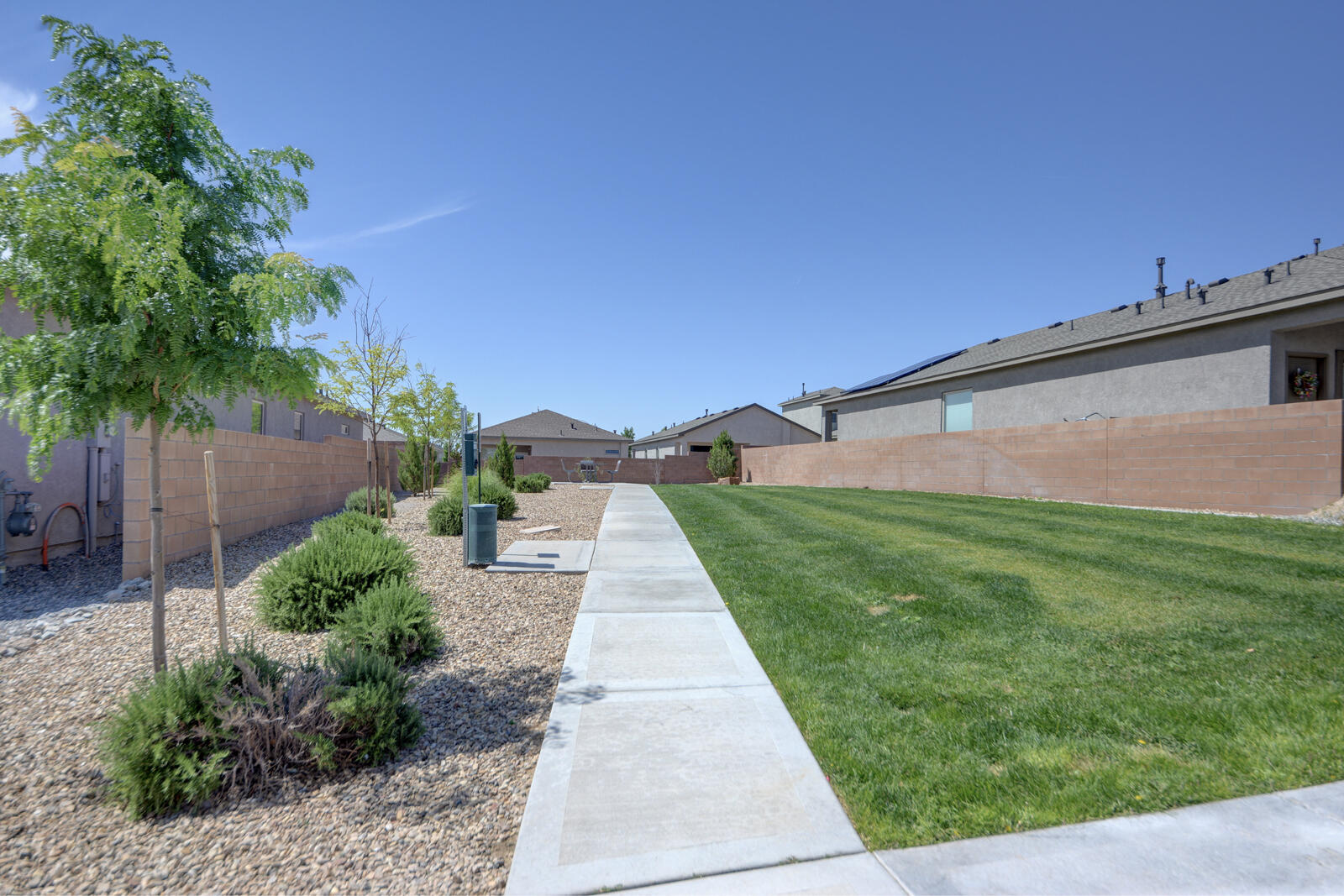 Photo 2 — 10658 Valedon Lane SW