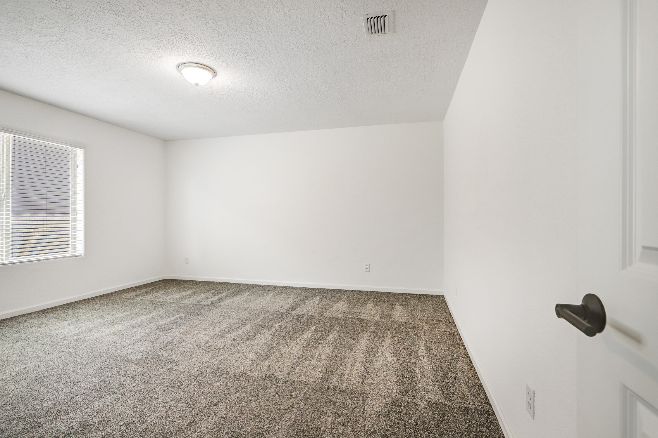 Photo 5 — 12109 Echo Valley Lane NW