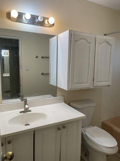 Photo 13 — 633 Grove Street SE
