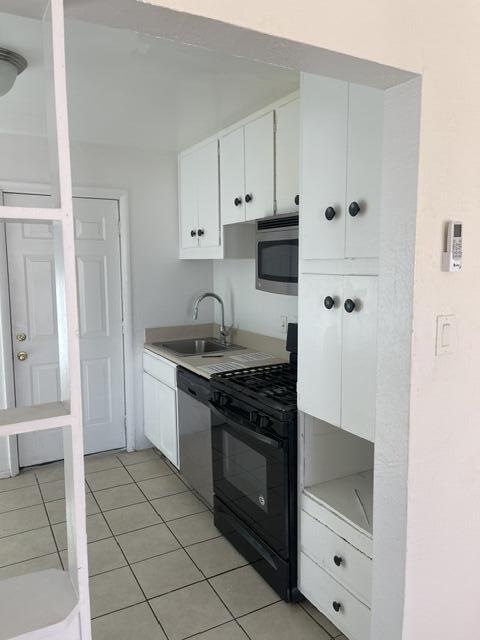 Photo 4 — 633 Grove Street SE