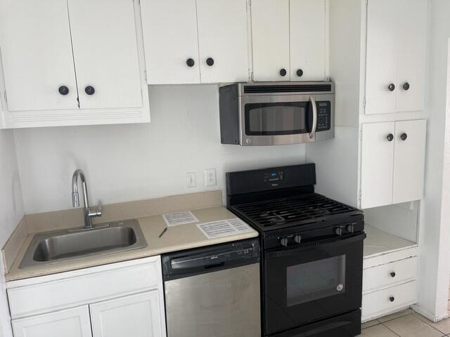 Photo 6 — 633 Grove Street SE