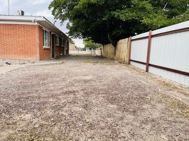 Photo 18 — 633 Grove Street SE
