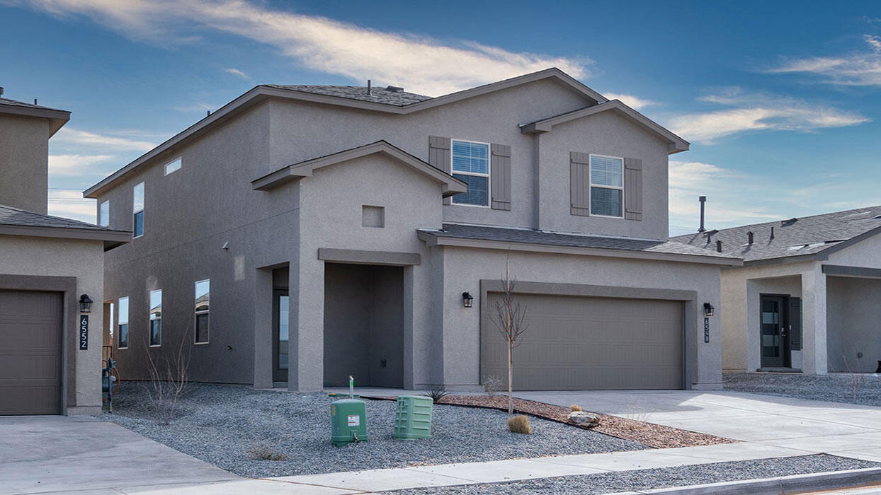 2409 Eglisfield Loop NE