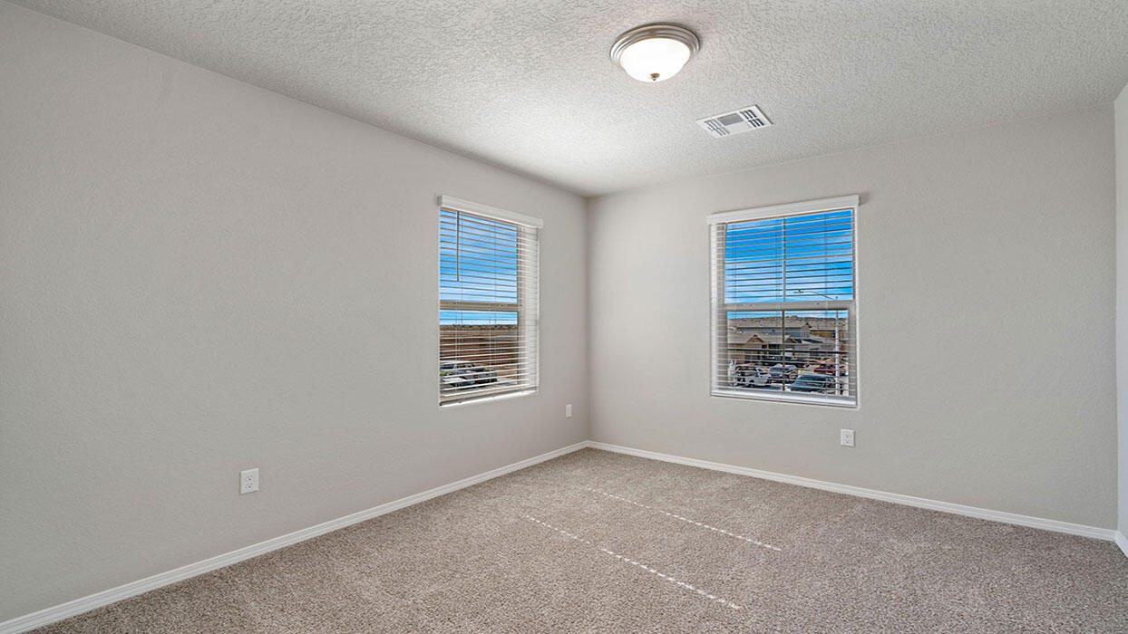 Photo 12 — 2409 Eglisfield Loop NE