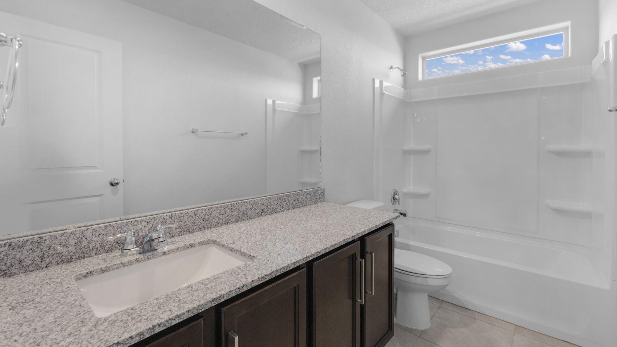 Photo 11 — 2421 Eglisfield Loop NE