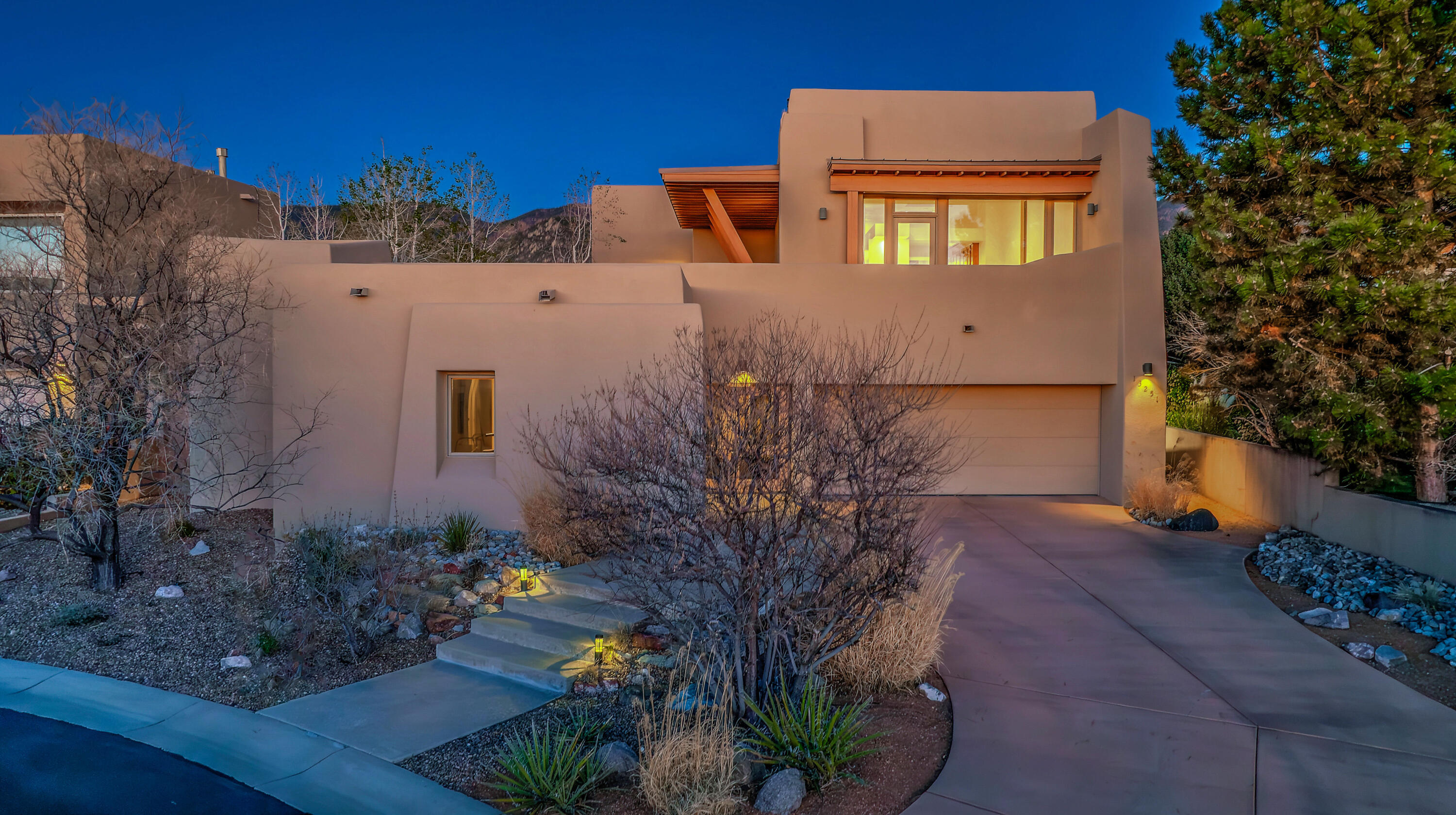 13251 Chaco Canyon Lane NE