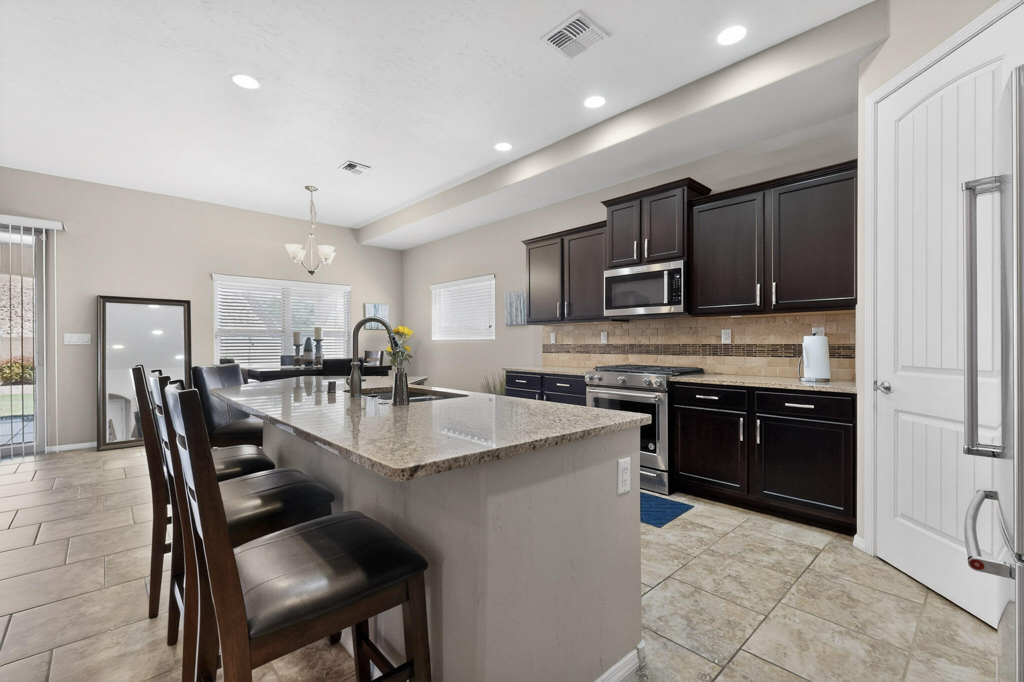 Photo 19 — 8112 Ronan Court NE