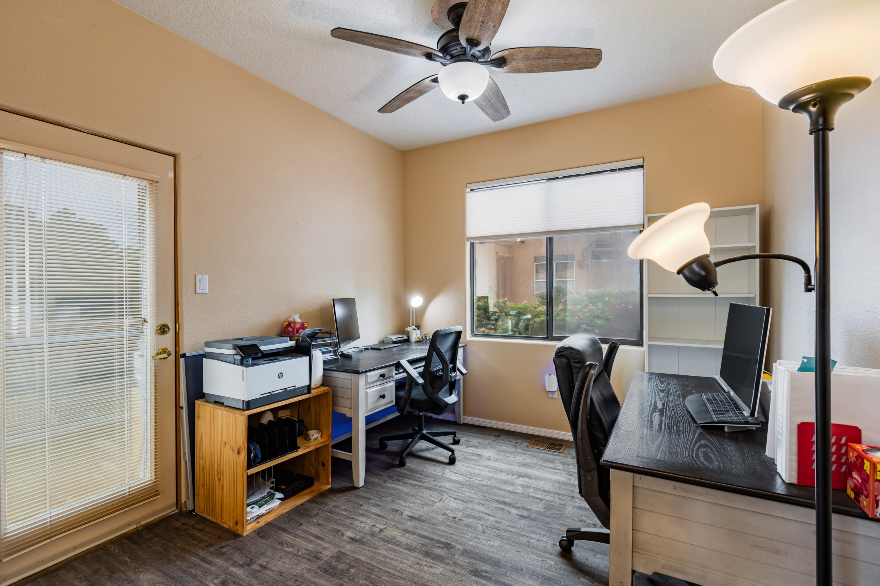 Photo 7 — 9005 Corona Avenue NE