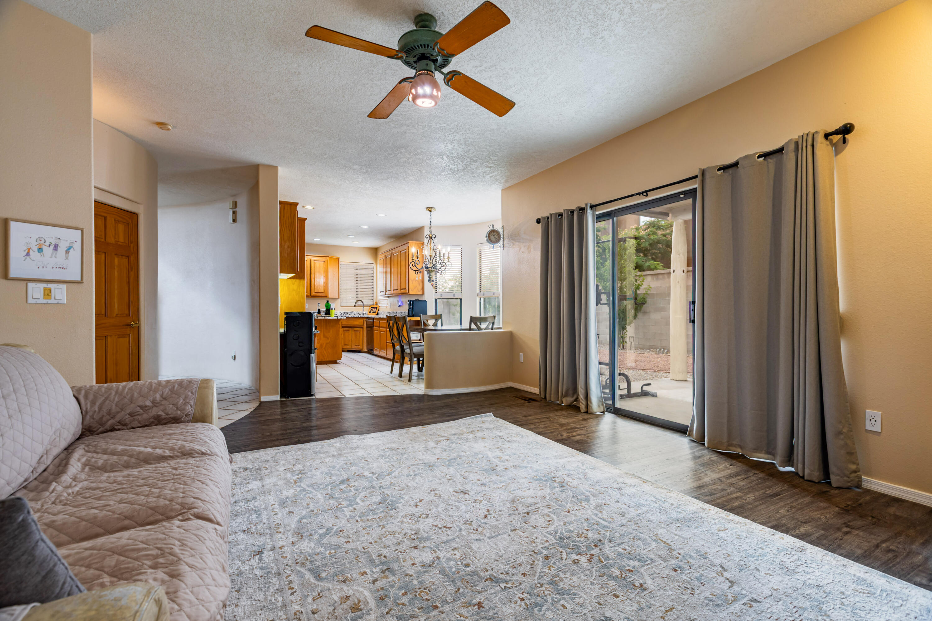 Photo 13 — 9005 Corona Avenue NE