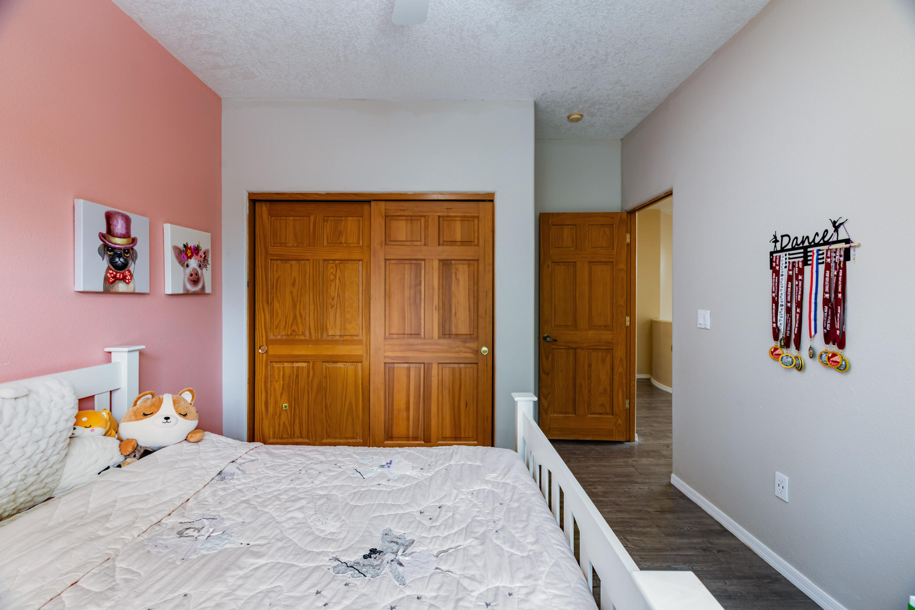 Photo 19 — 9005 Corona Avenue NE
