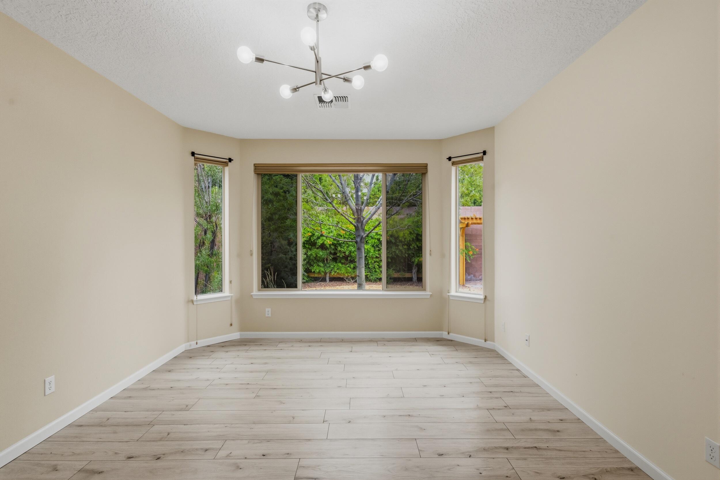 Photo 10 — 9340 Bear Lake Way NW