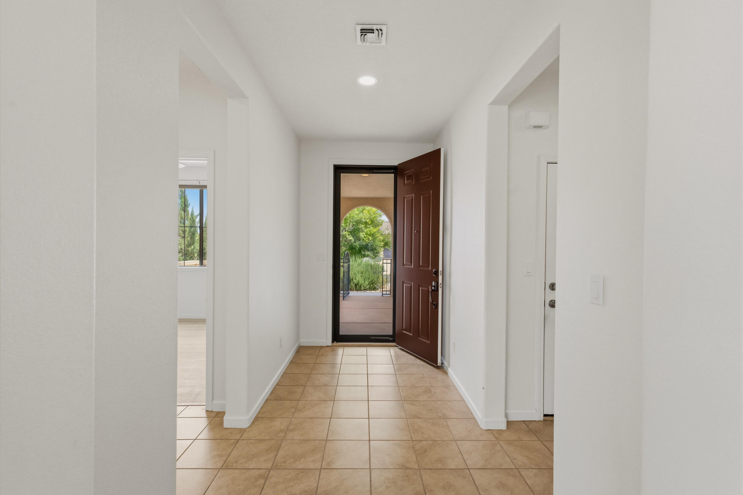 Photo 19 — 9340 Bear Lake Way NW
