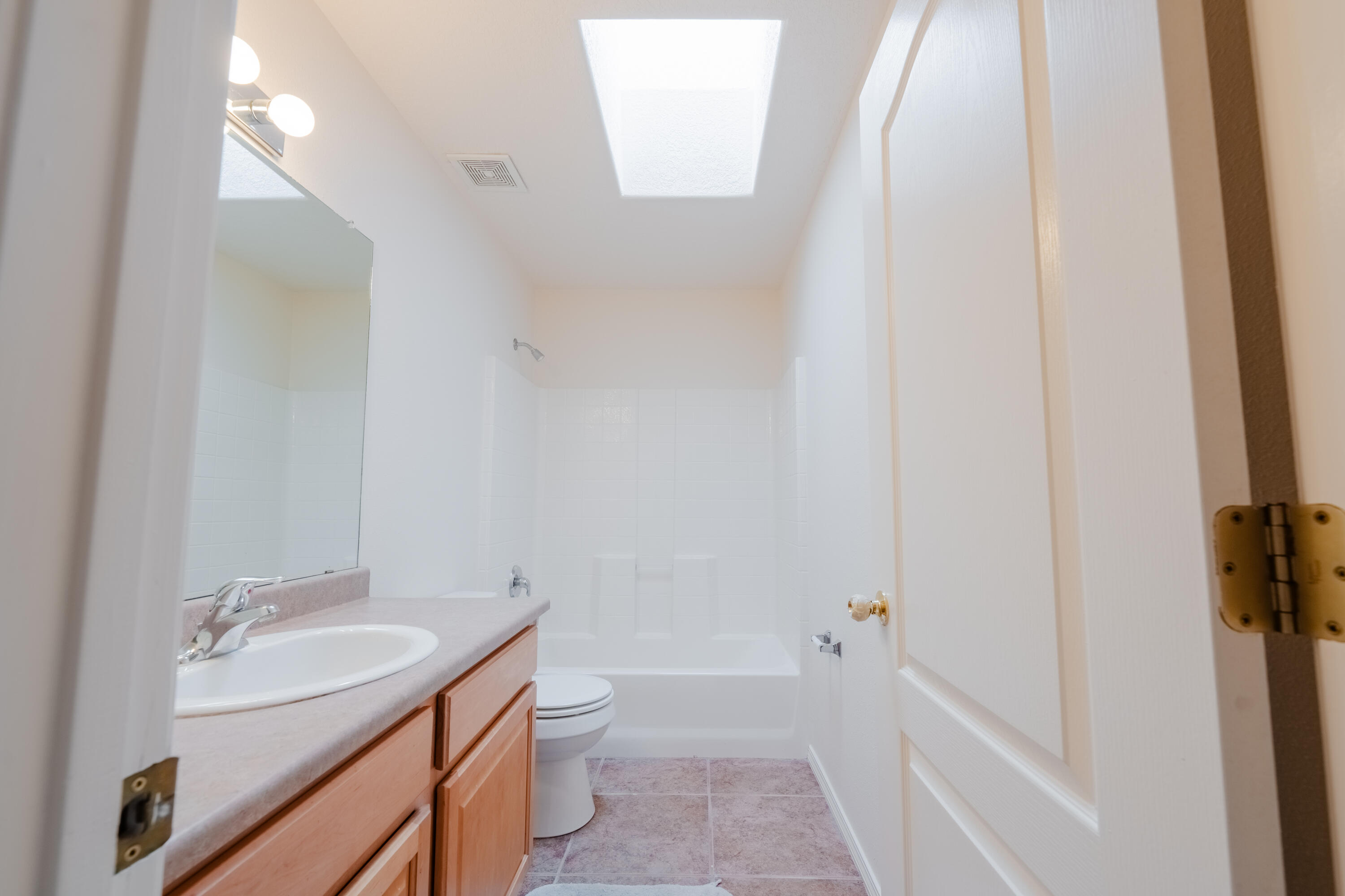 Photo 6 — 9232 Bluewood Lane NE