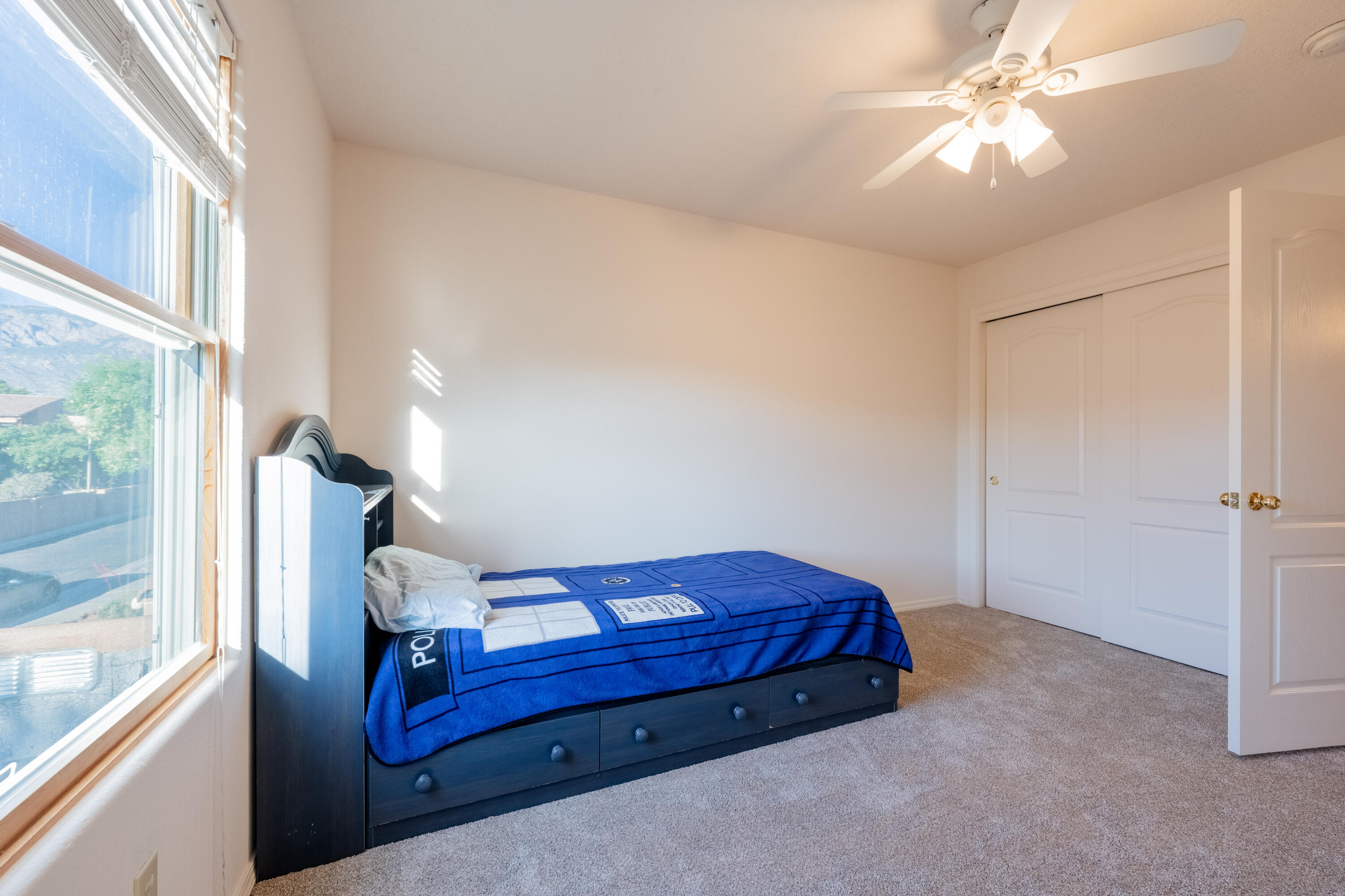 Photo 4 — 9232 Bluewood Lane NE