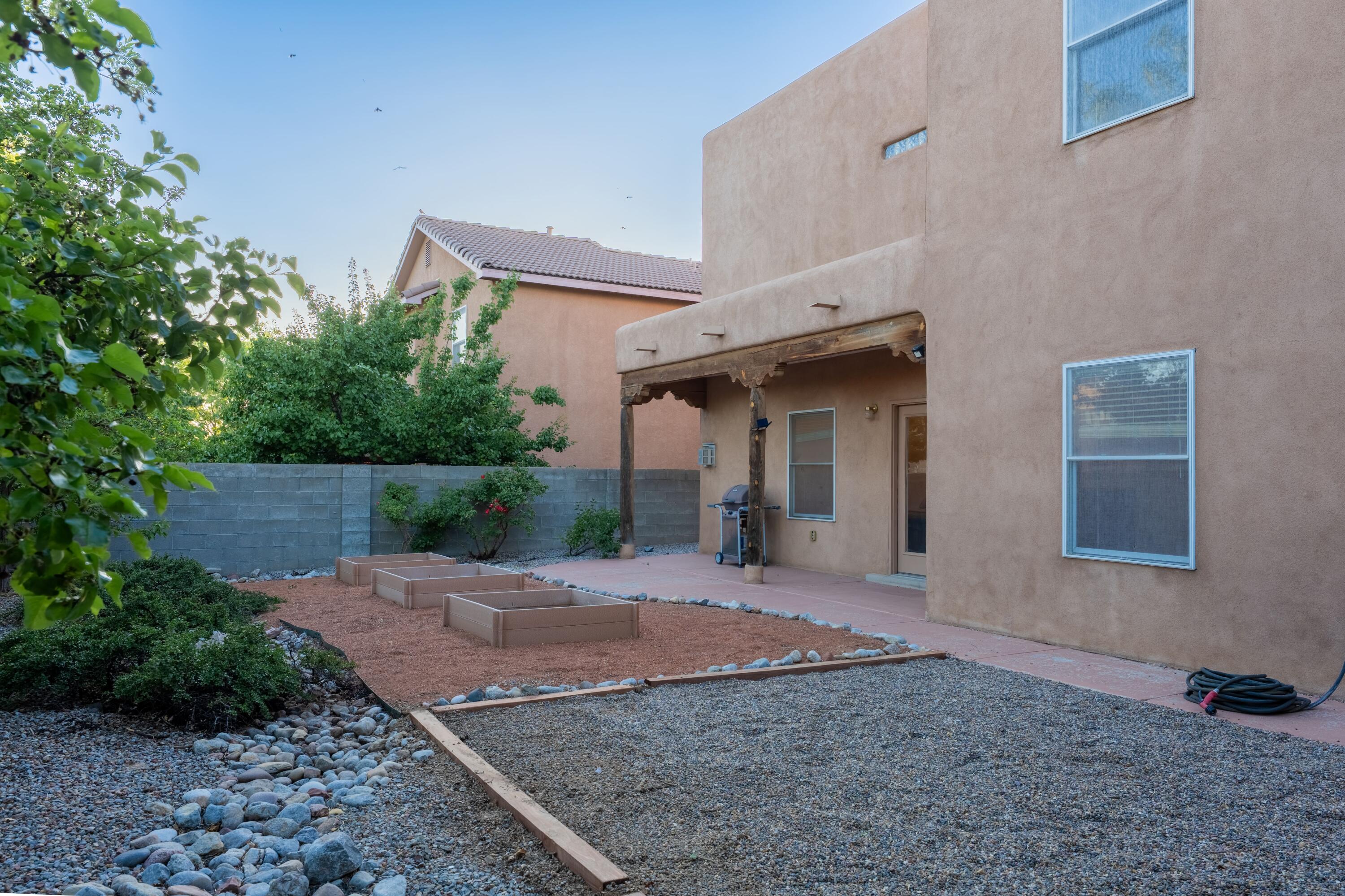 Photo 2 — 9232 Bluewood Lane NE