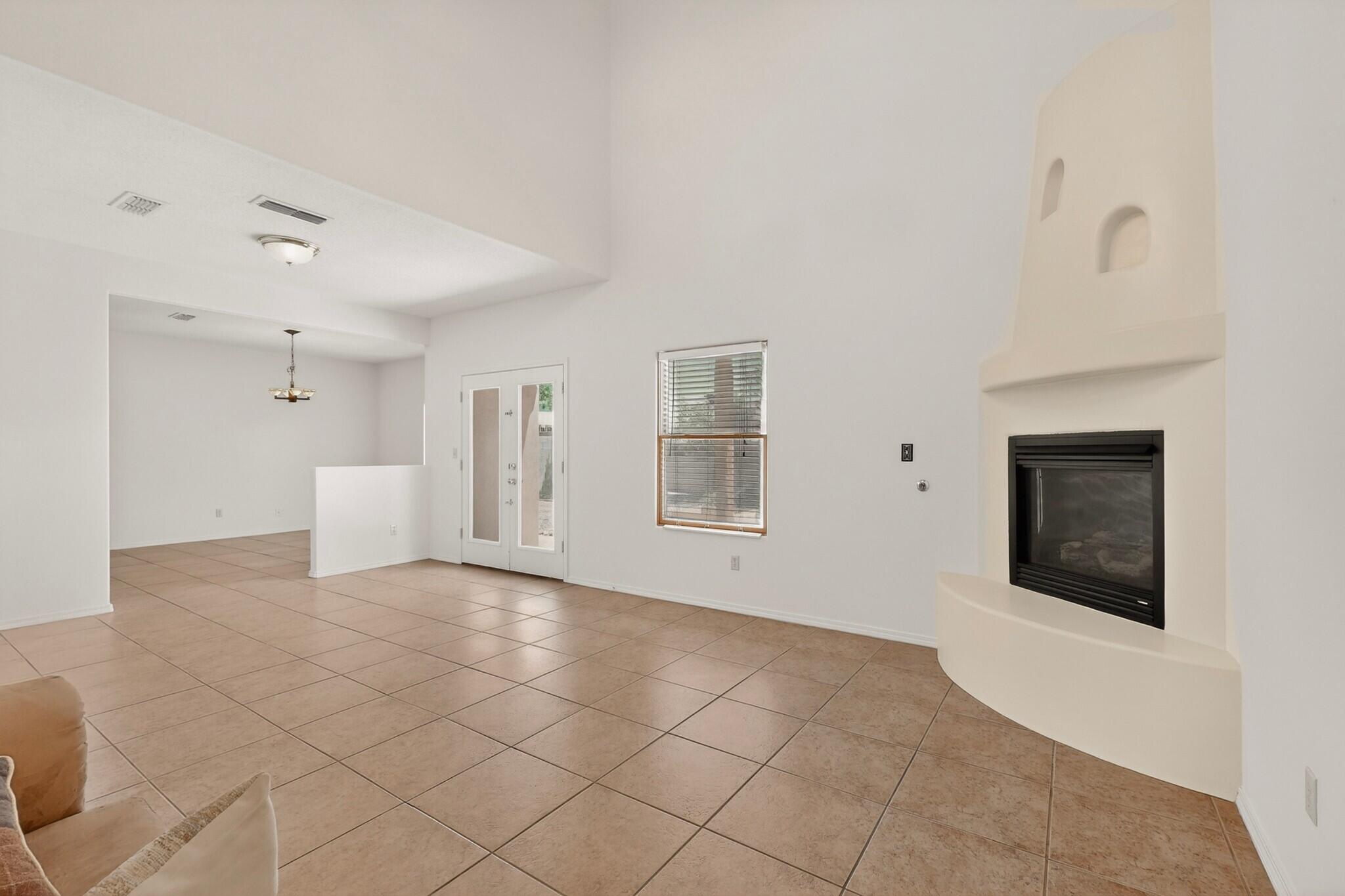 Photo 14 — 9232 Bluewood Lane NE