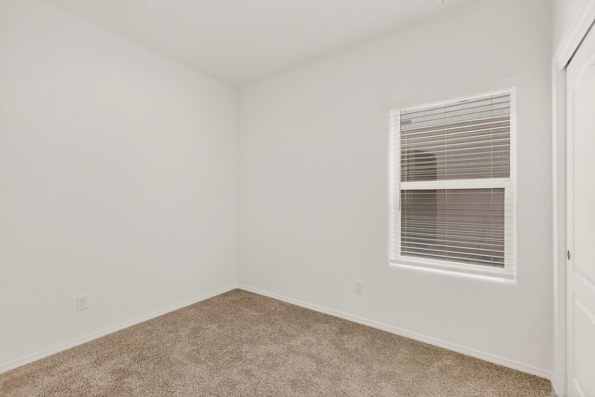 Photo 14 — 308 Prism Avenue SW
