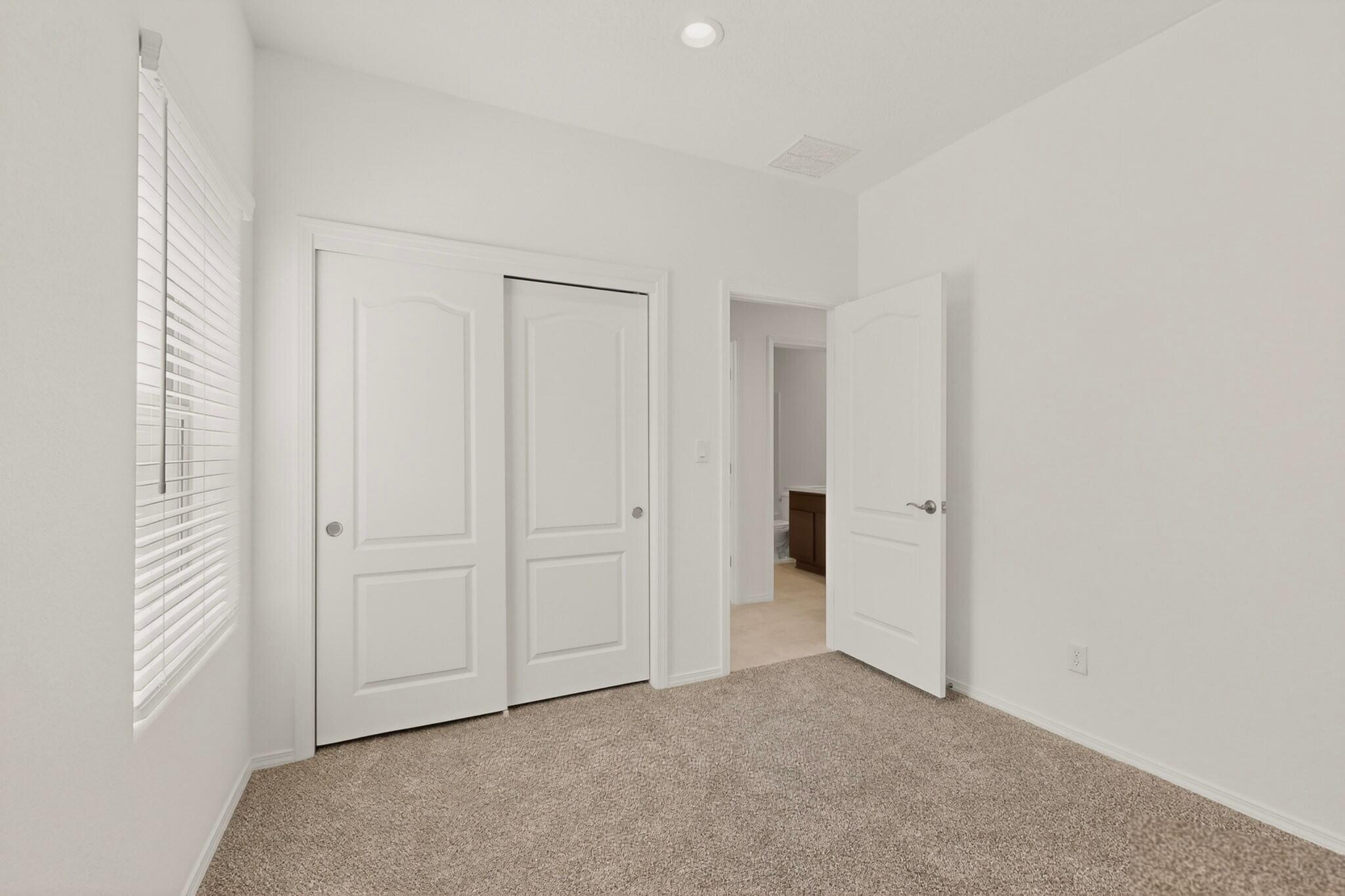 Photo 12 — 308 Prism Avenue SW