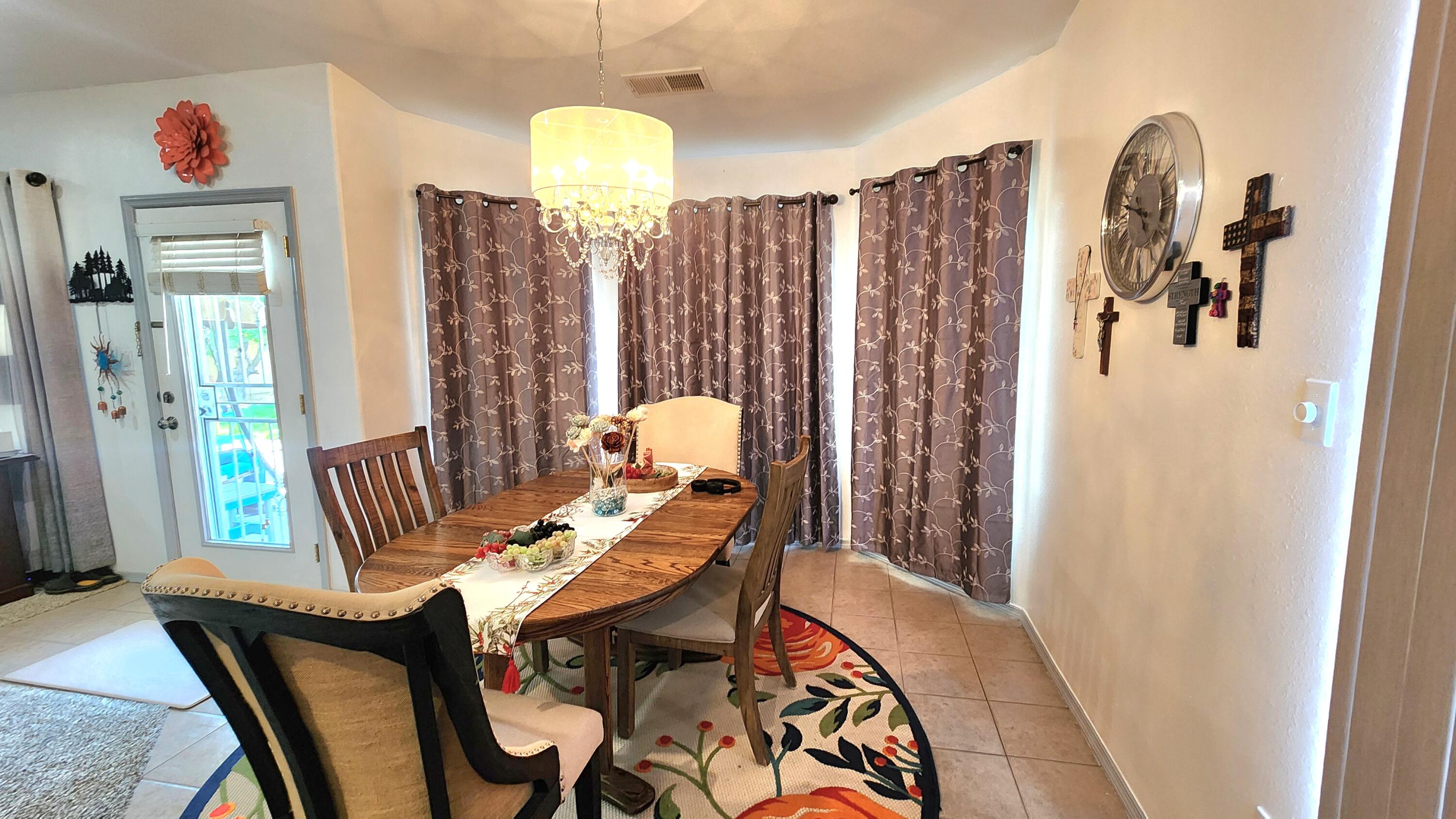 Photo 17 — 26 Rosa Avenue SW