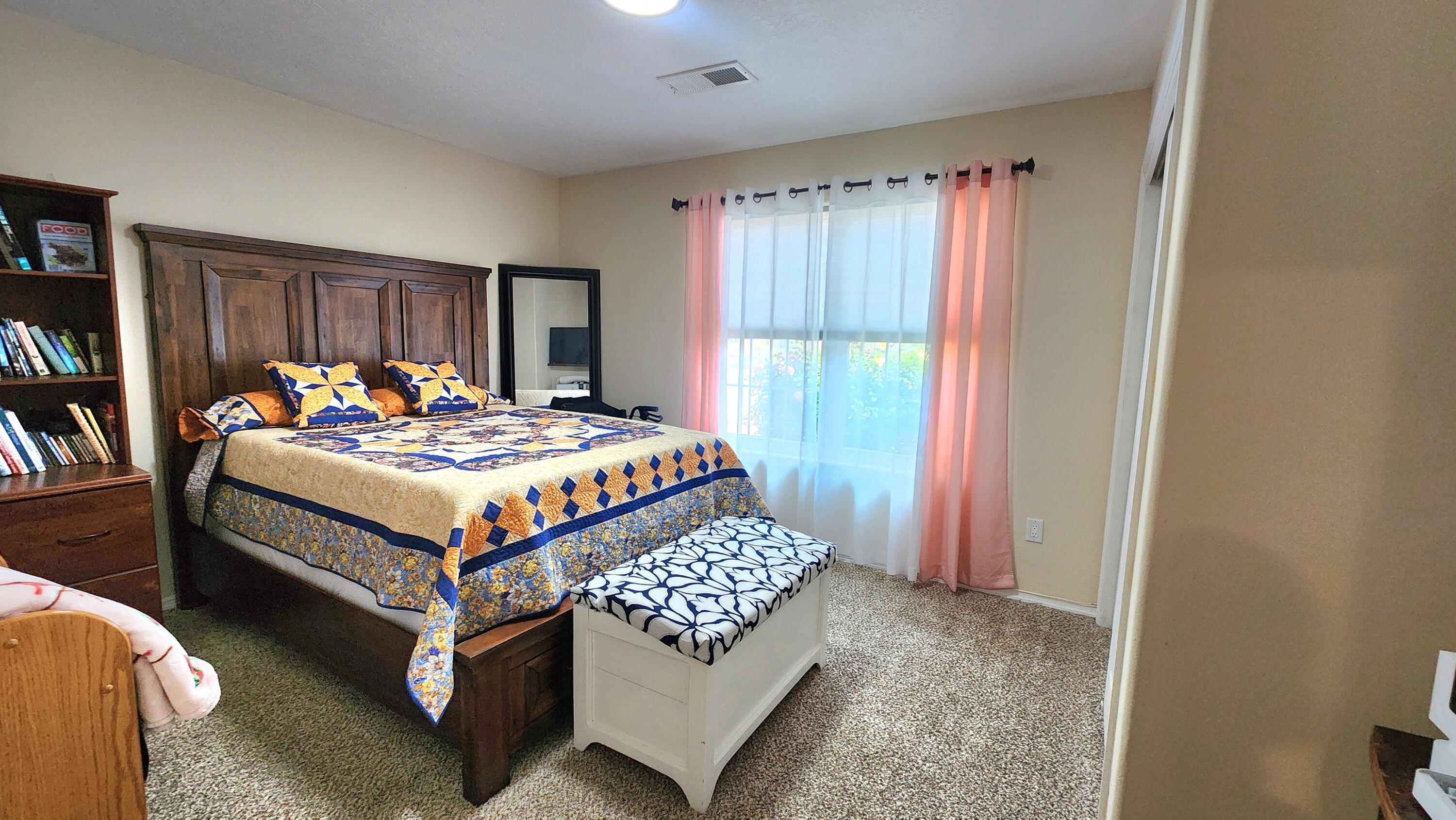 Photo 9 — 26 Rosa Avenue SW