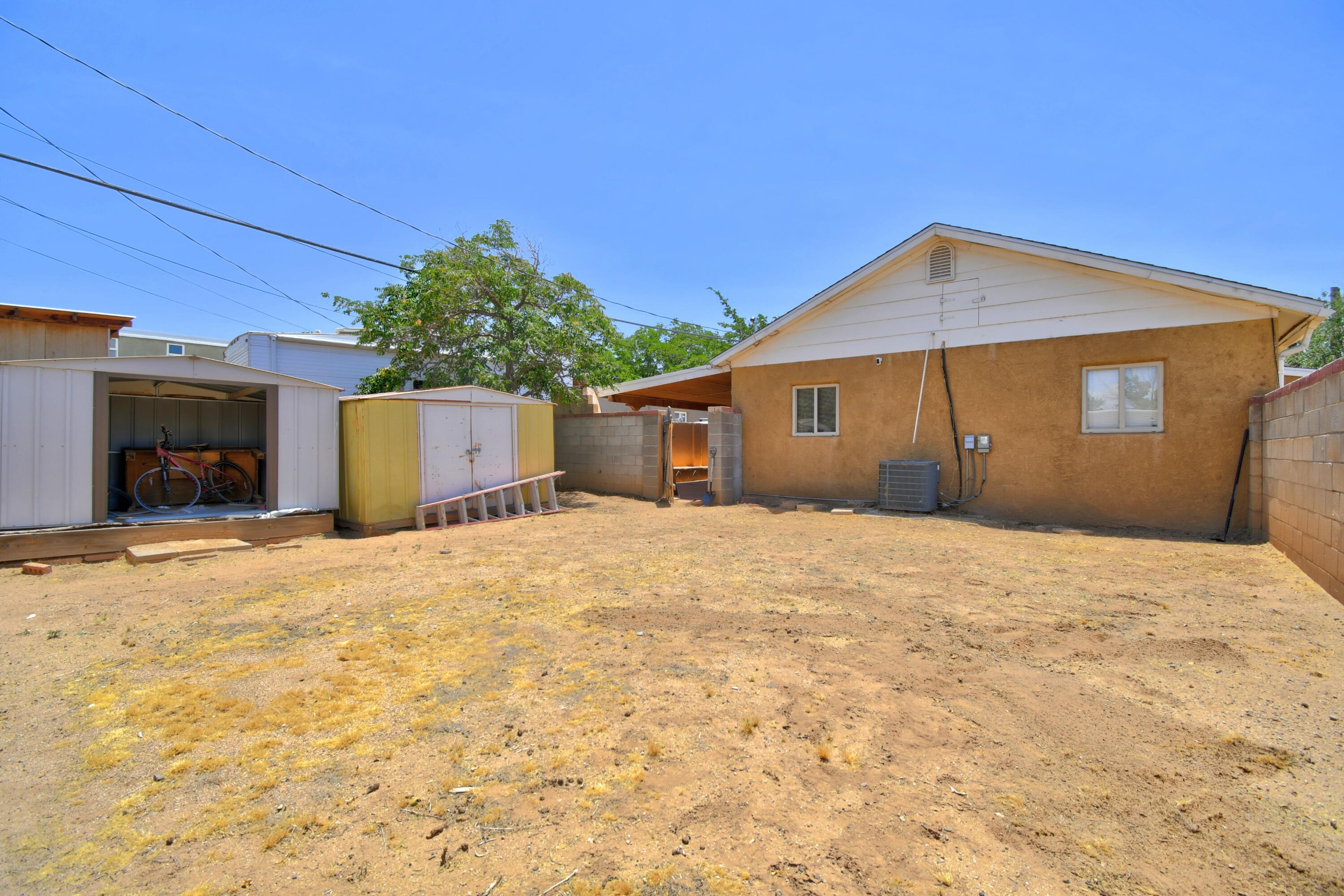 Photo 6 — 4803 Mescalero Road NE