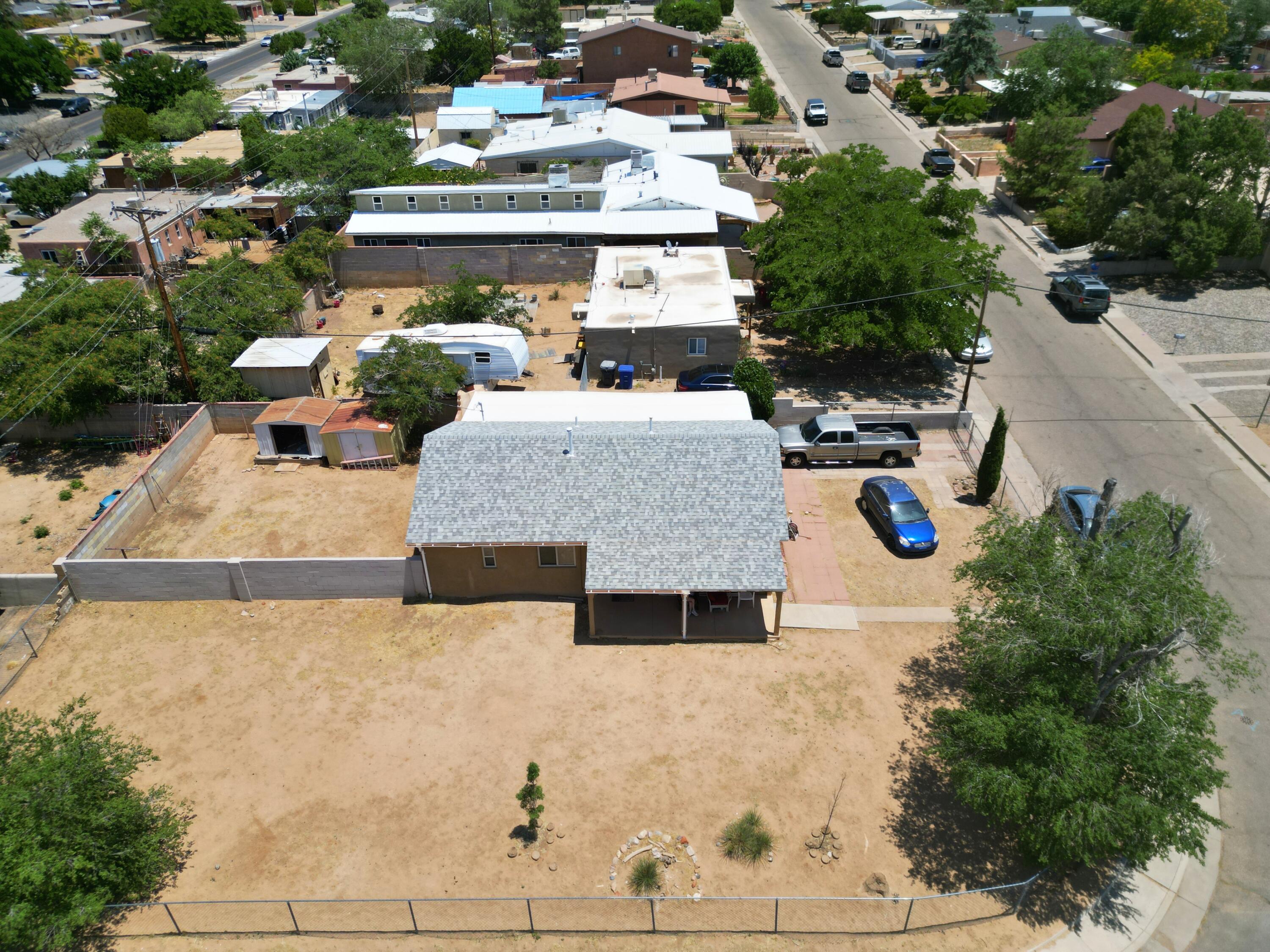 Photo 7 — 4803 Mescalero Road NE
