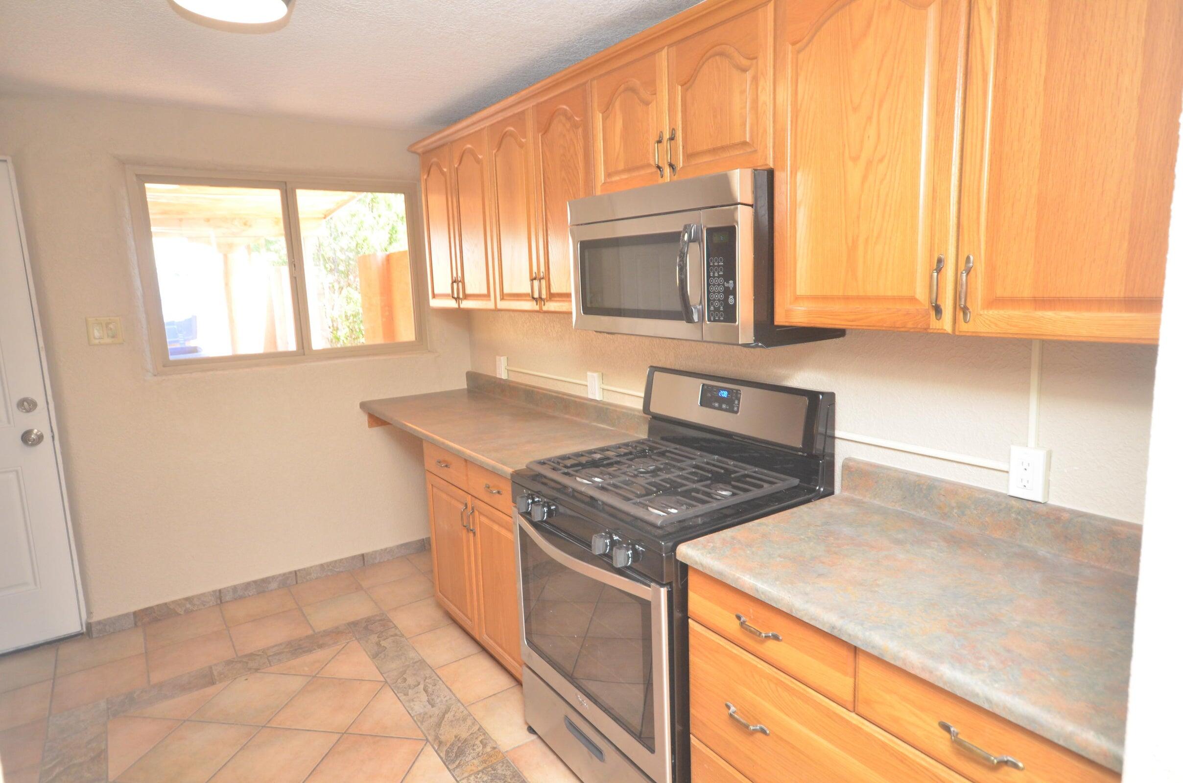 Photo 13 — 4803 Mescalero Road NE
