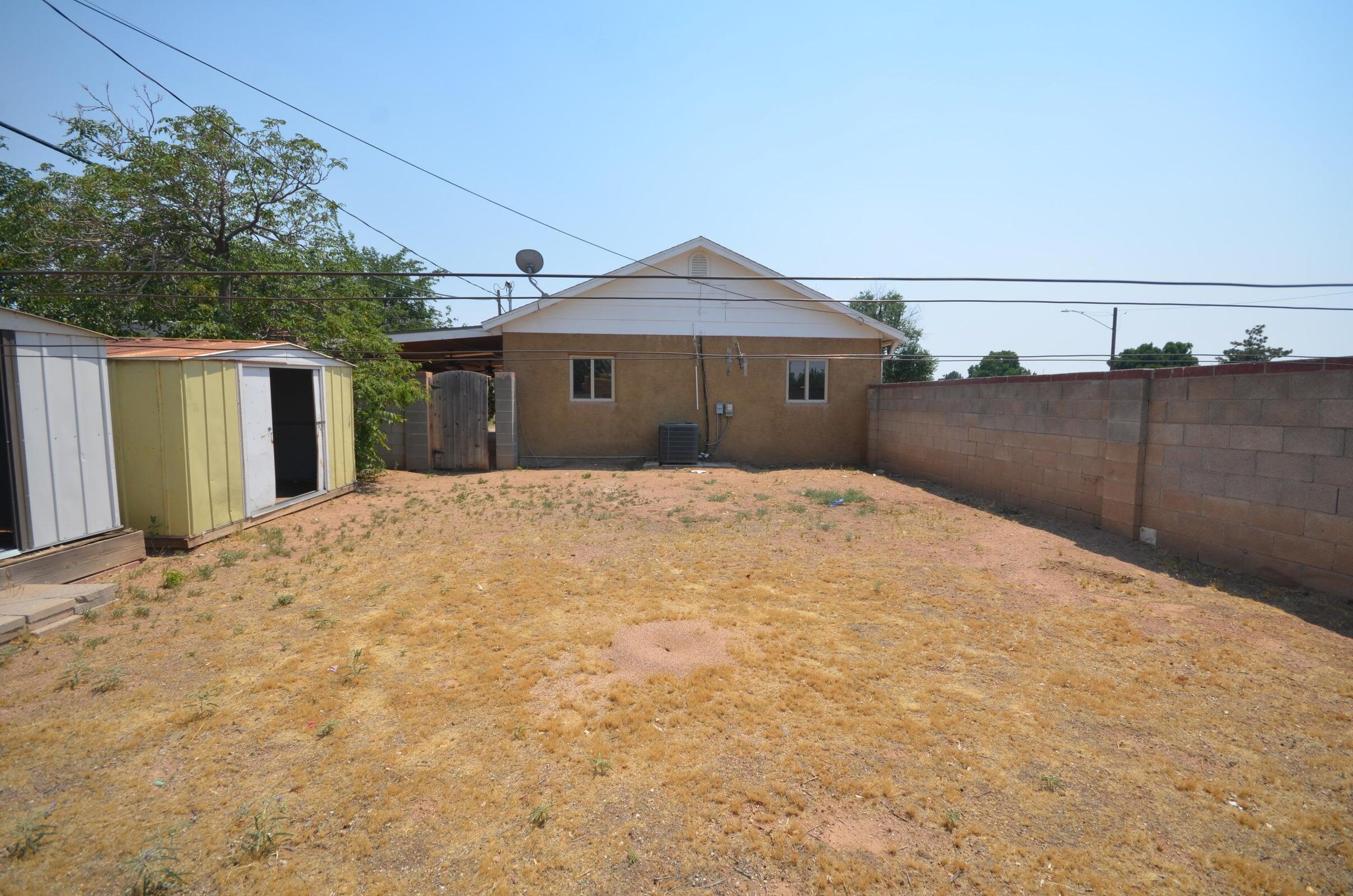 Photo 19 — 4803 Mescalero Road NE
