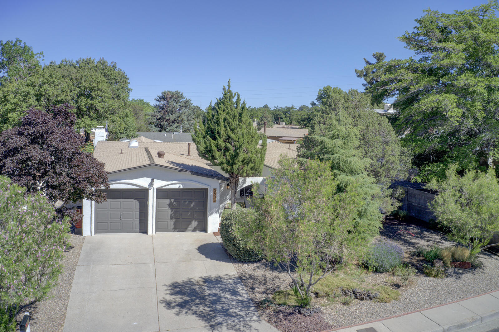 Photo 6 — 3805 Valerie Place NE