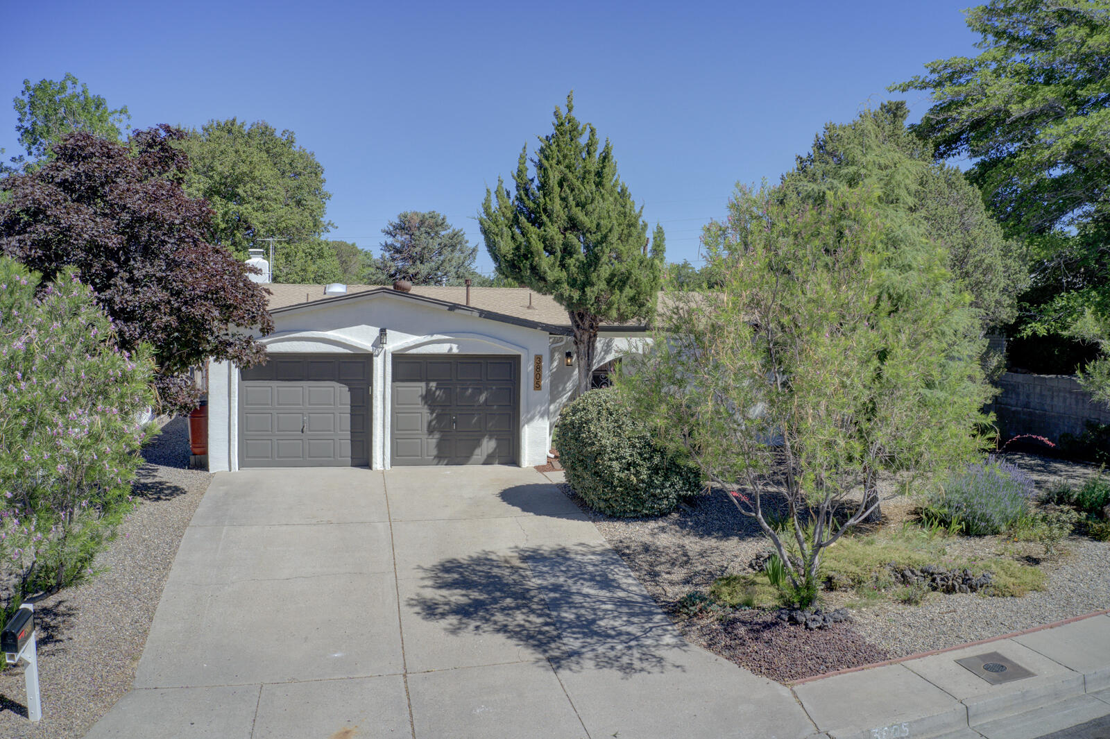 Photo 8 — 3805 Valerie Place NE