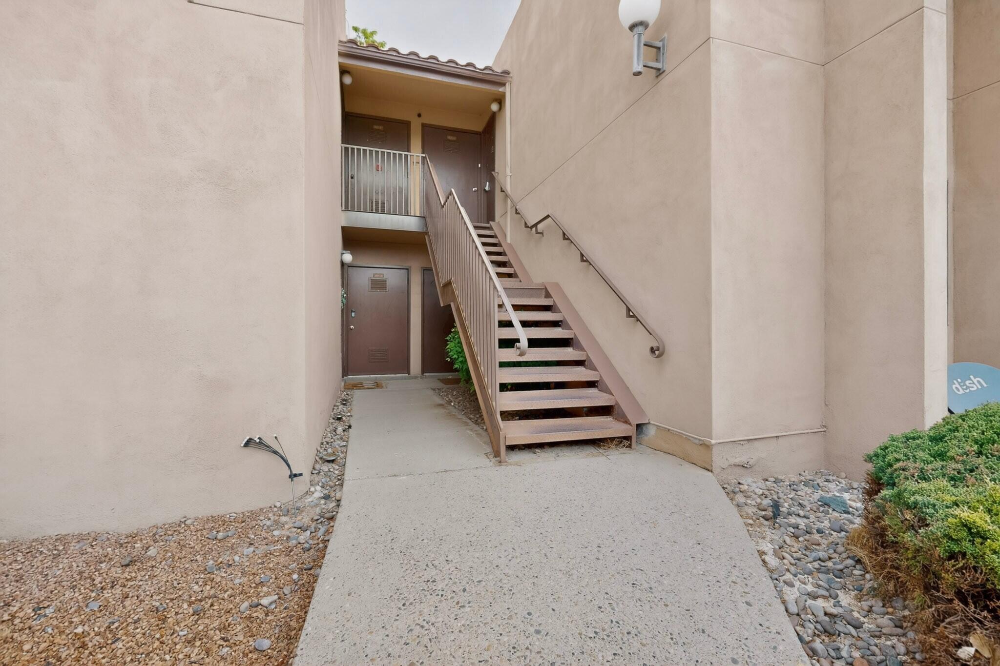 Photo 5 — 921 Country Club Drive SE APT G