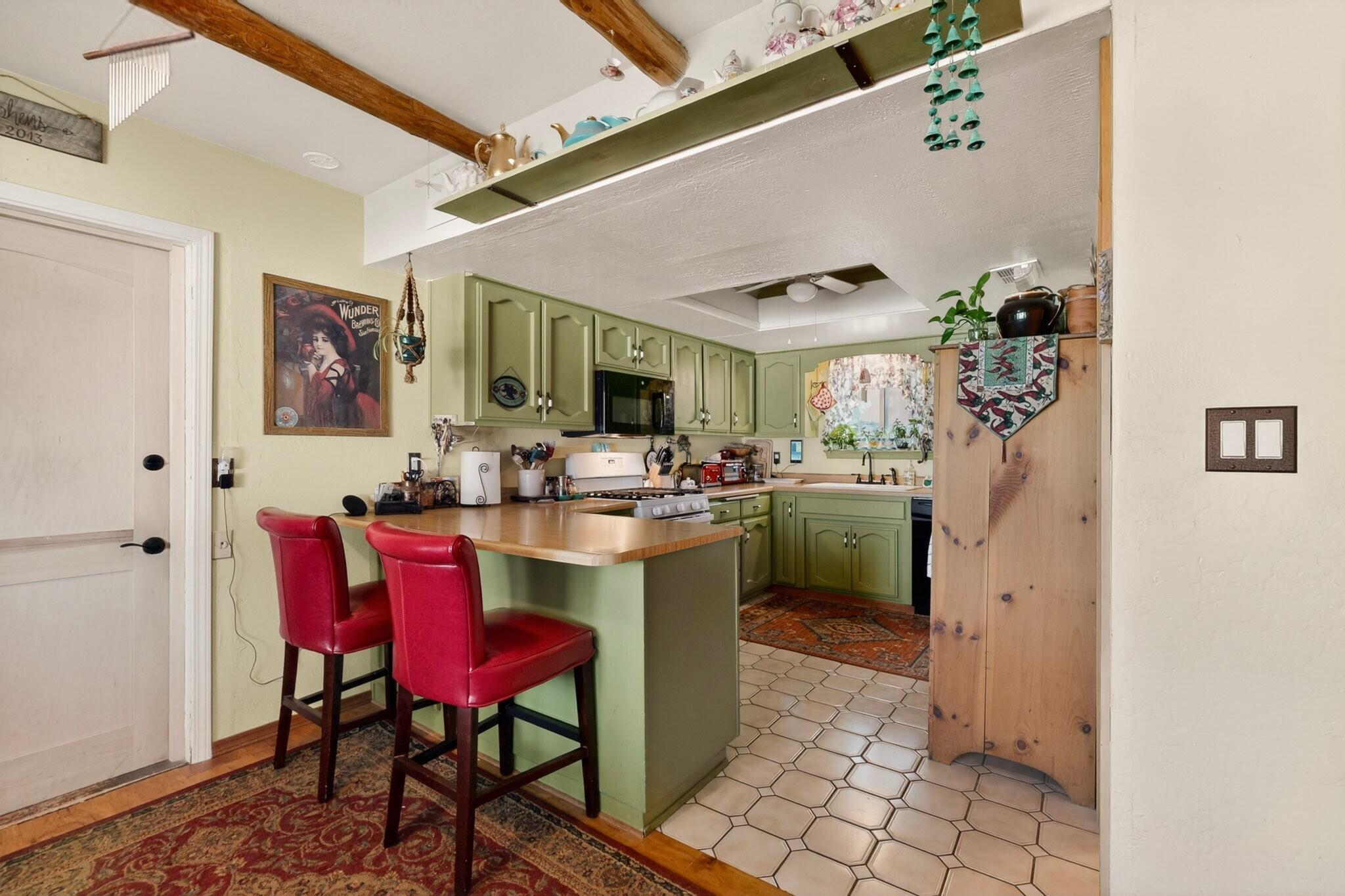 Photo 13 — 1648 Moon Street NE