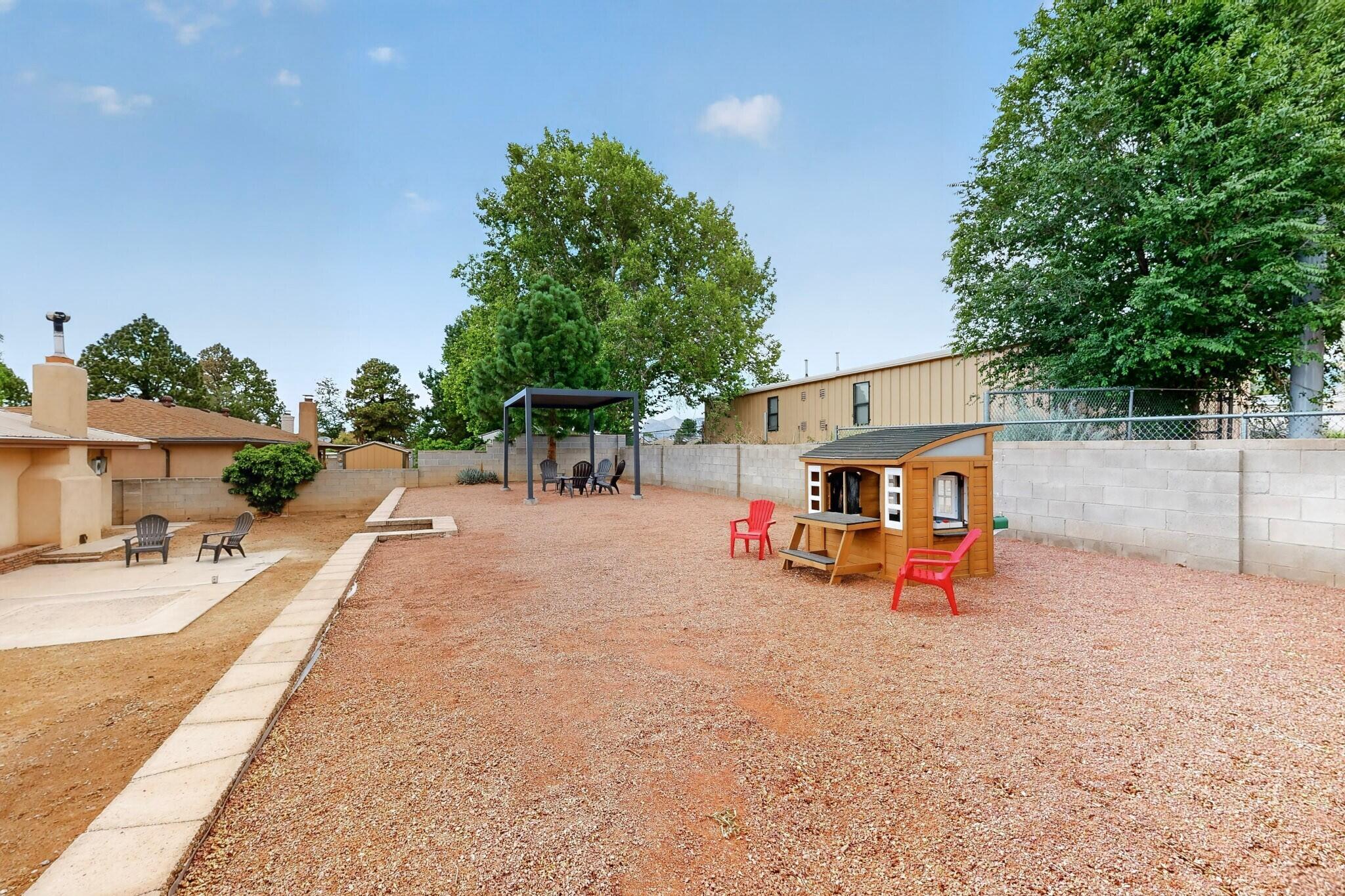 Photo 5 — 4900 Northridge Place NE