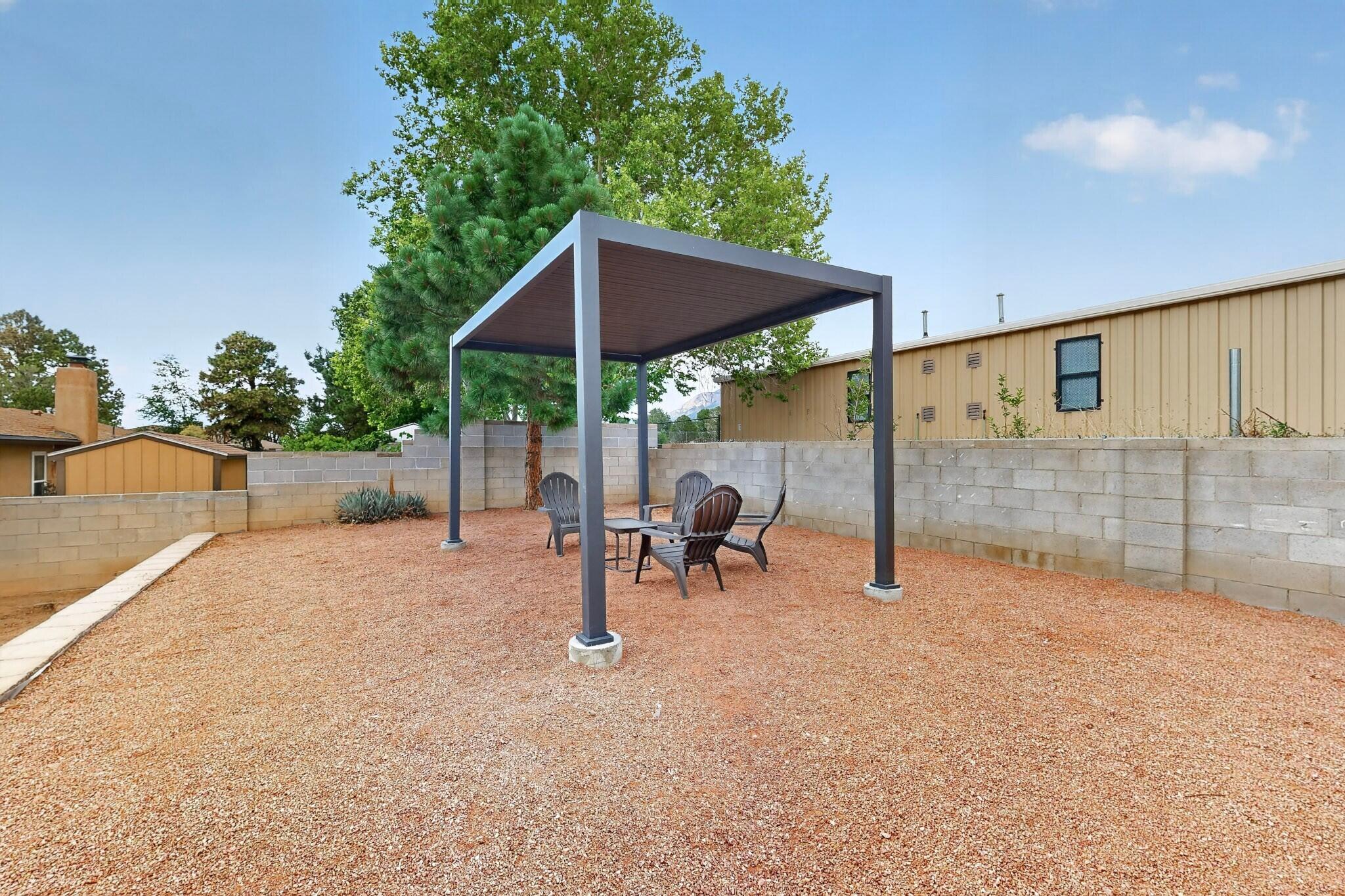 Photo 4 — 4900 Northridge Place NE