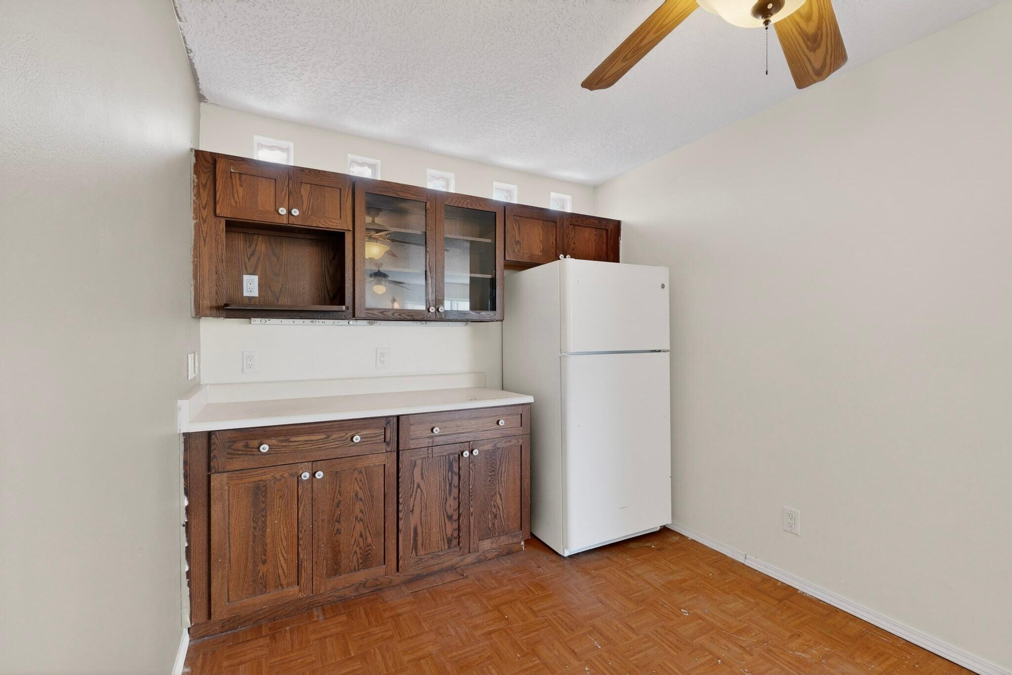 Photo 16 — 7728 Redwood Drive NW