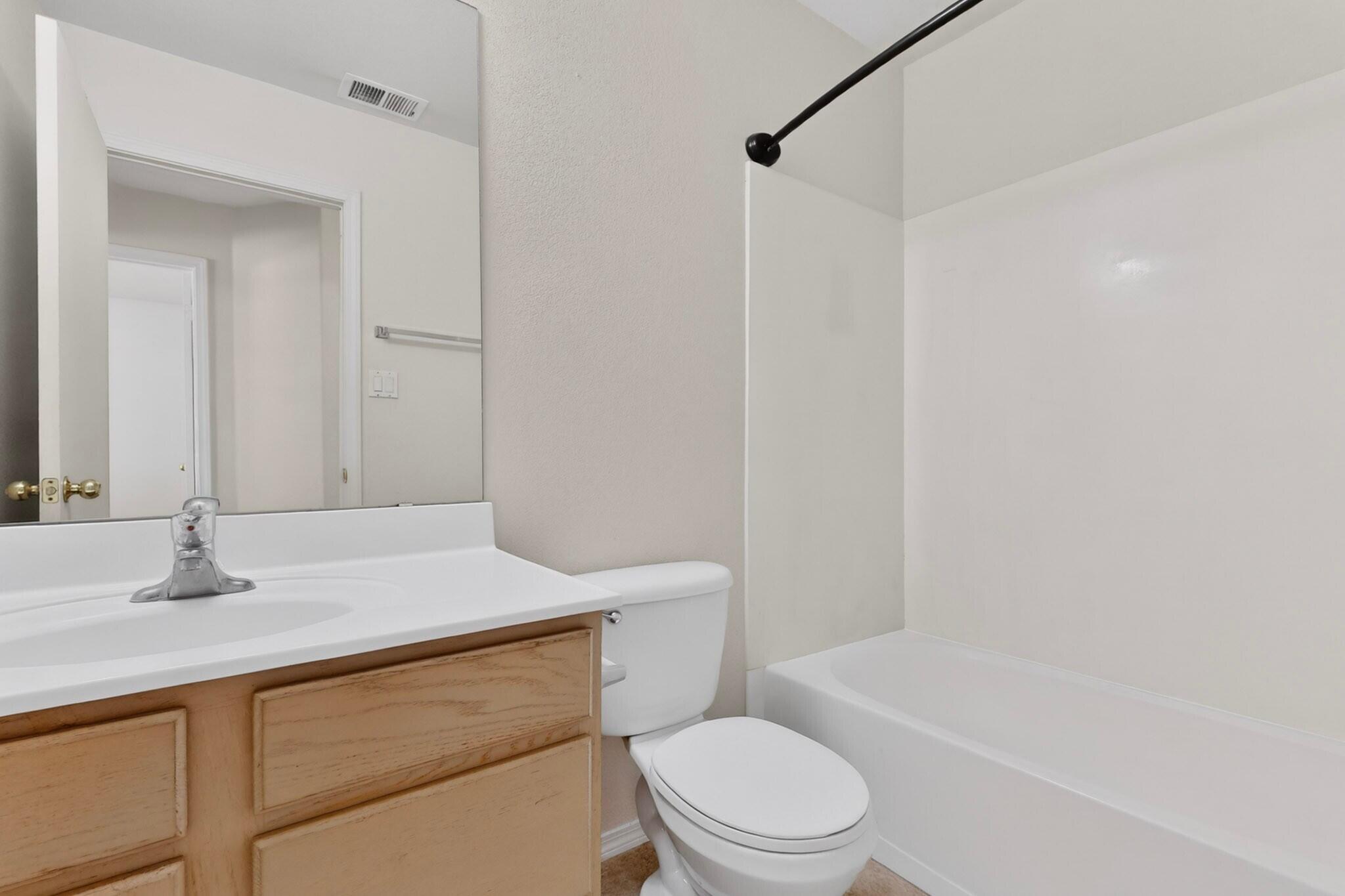 Photo 19 — 900 Copperhead Court NE