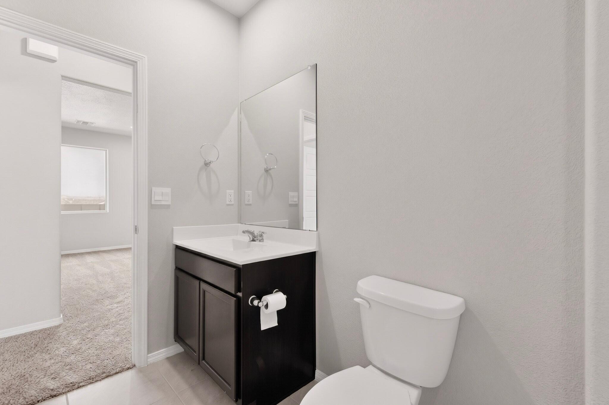 Photo 5 — 4875 Mount Salas Street NE