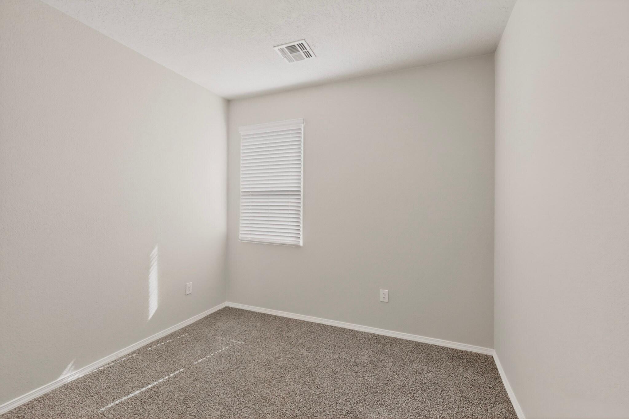 Photo 13 — 4875 Mount Salas Street NE