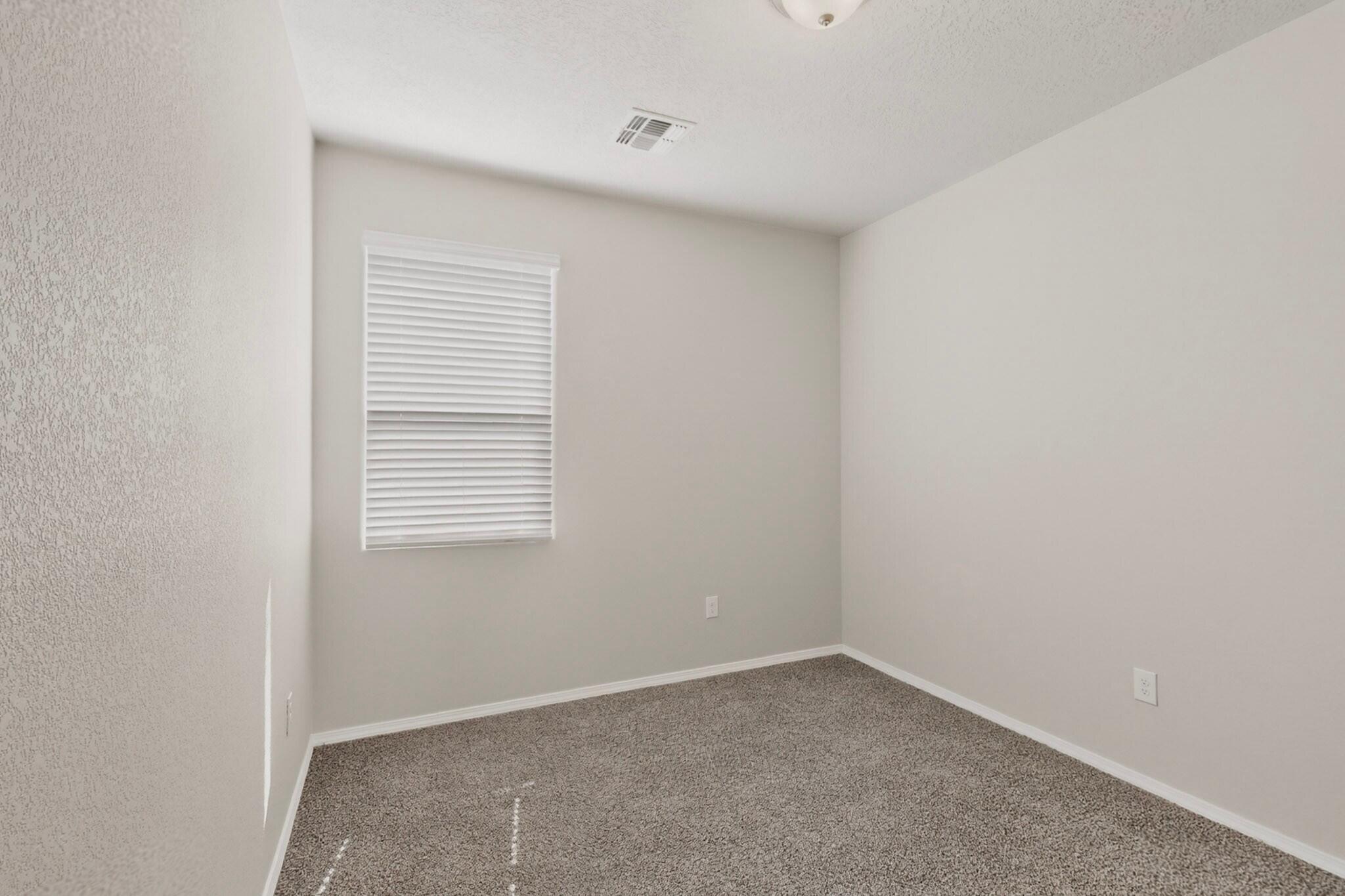 Photo 14 — 4875 Mount Salas Street NE