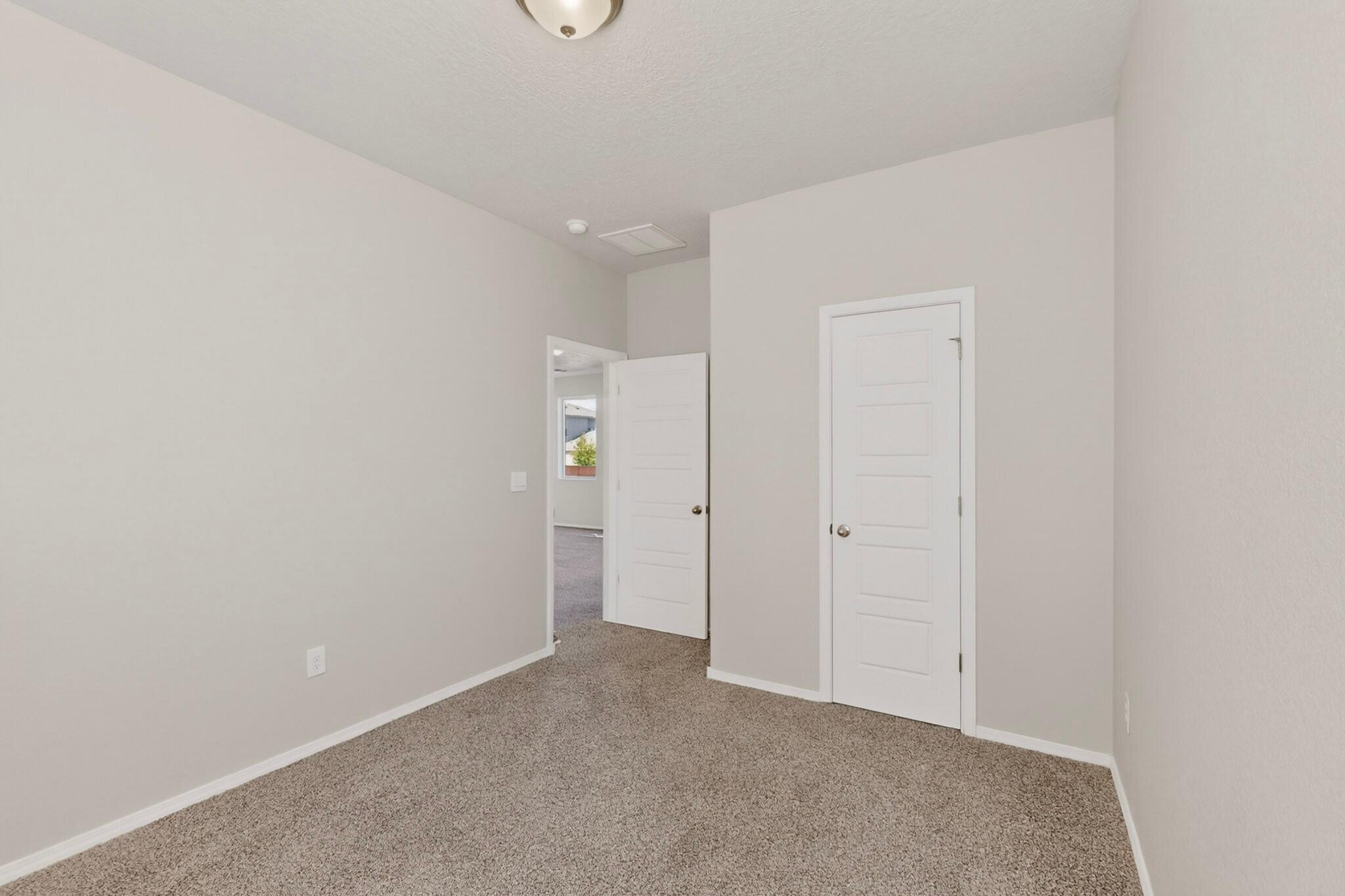 Photo 15 — 4875 Mount Salas Street NE