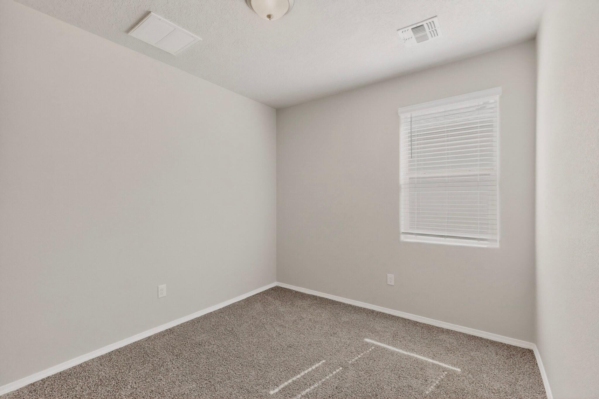 Photo 17 — 4875 Mount Salas Street NE