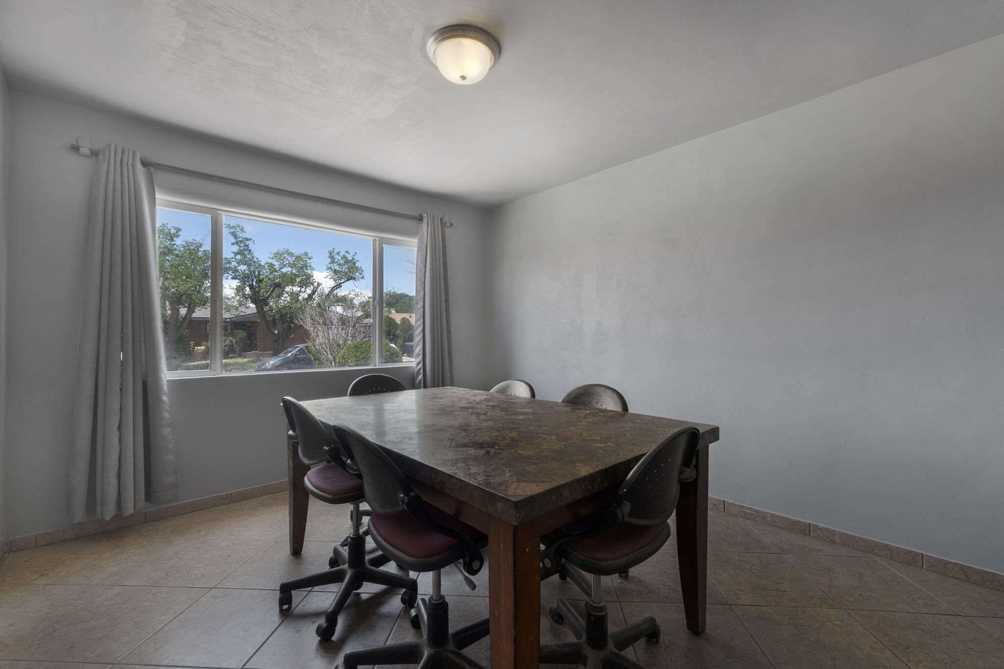 Photo 8 — 1704 Cornell Drive SE