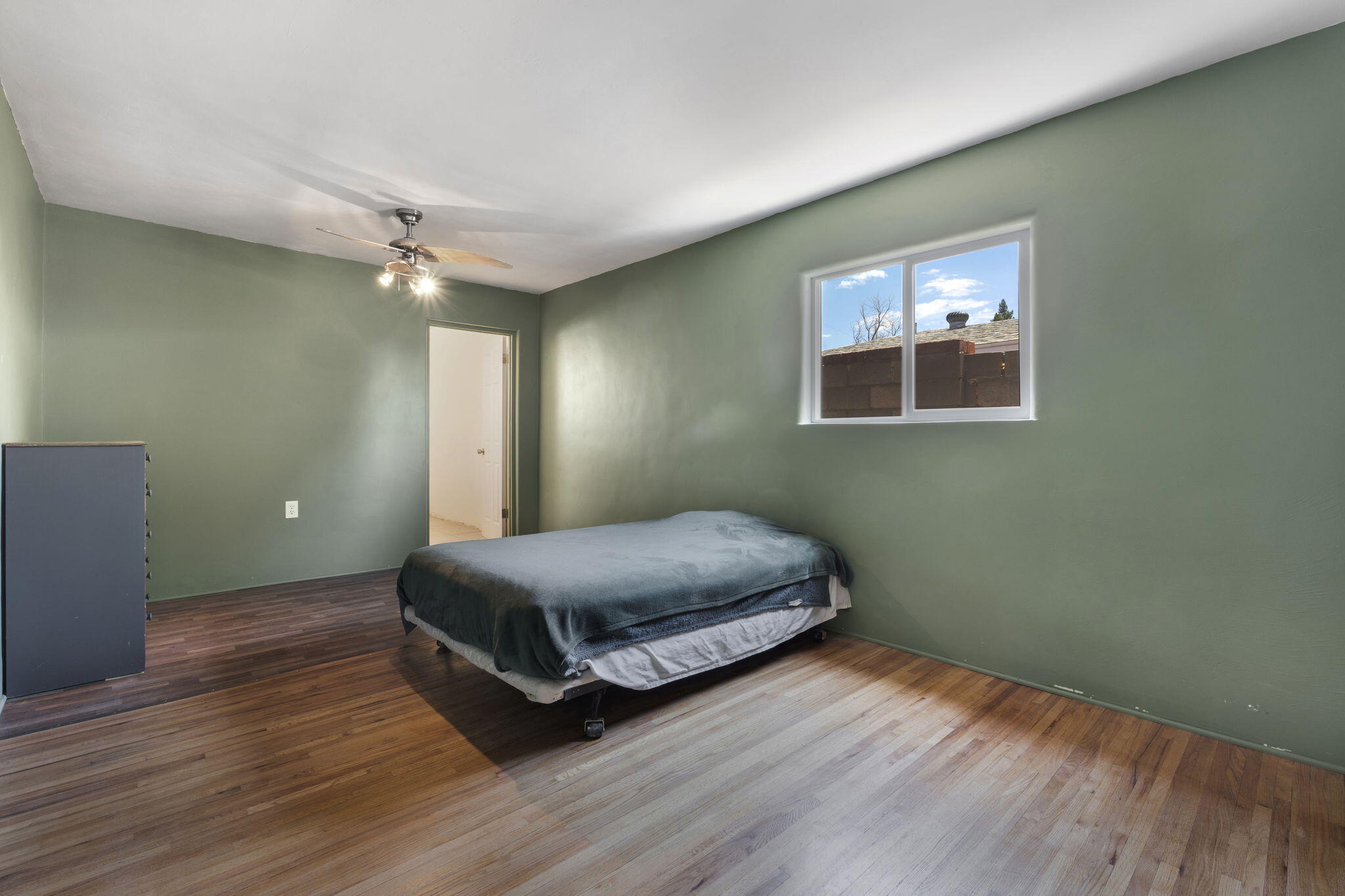 Photo 16 — 1704 Cornell Drive SE