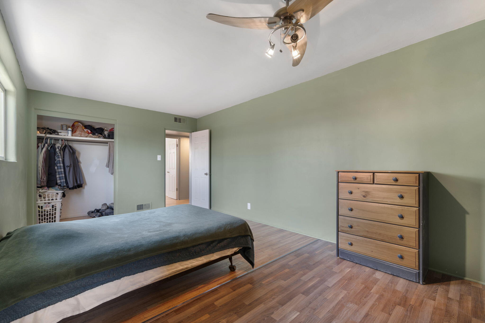 Photo 18 — 1704 Cornell Drive SE