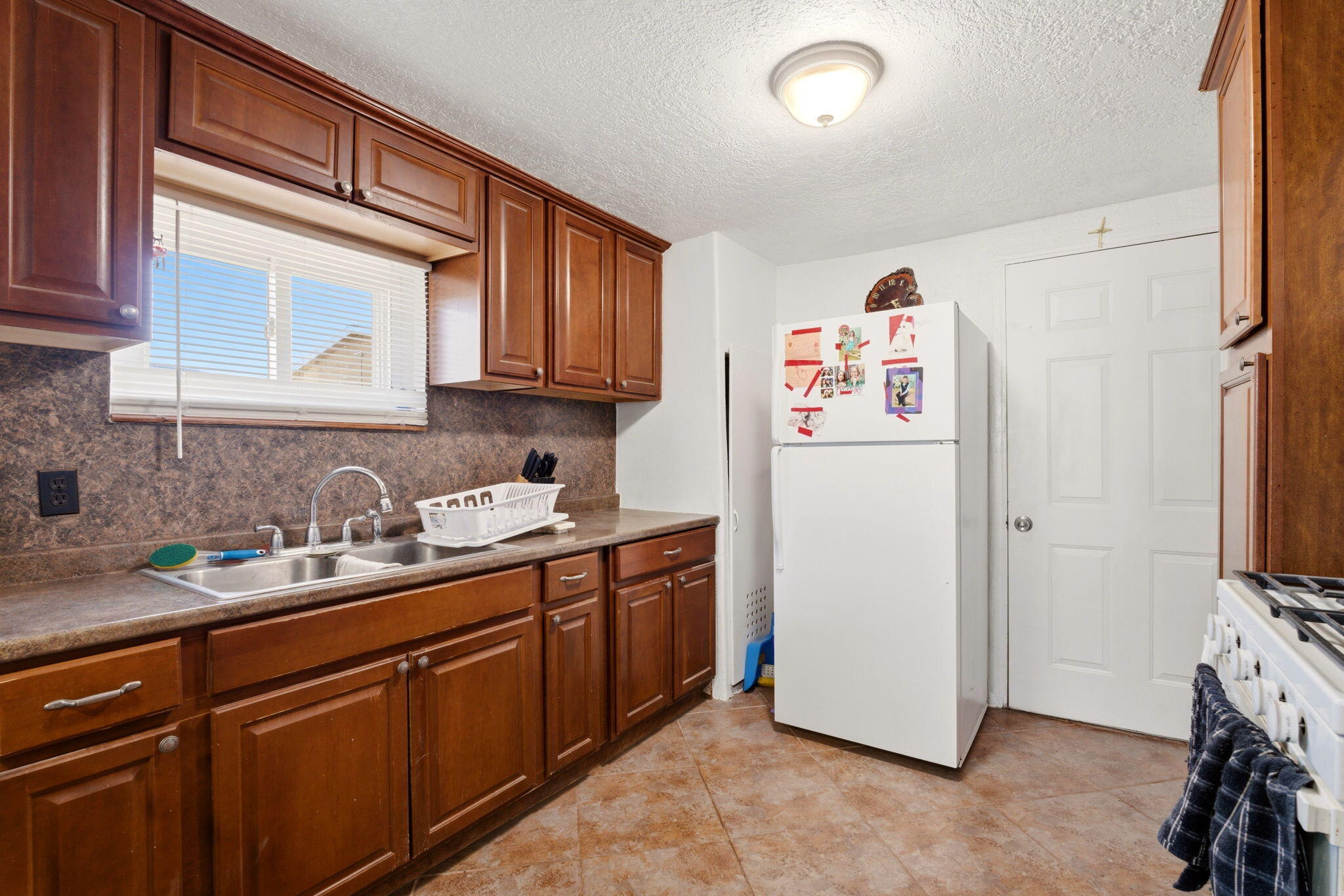 Photo 11 — 4411 Carlton Street NW